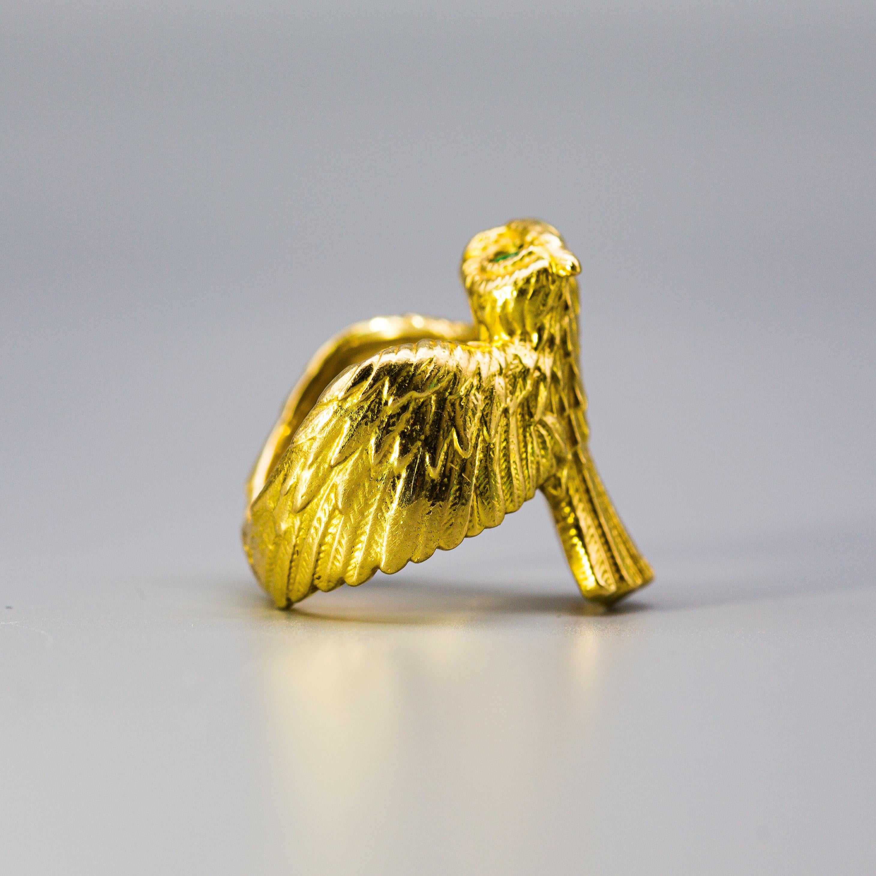 Charmante bague hibou en or jaune 18 carats Bon état - En vente à Bernardsville, NJ