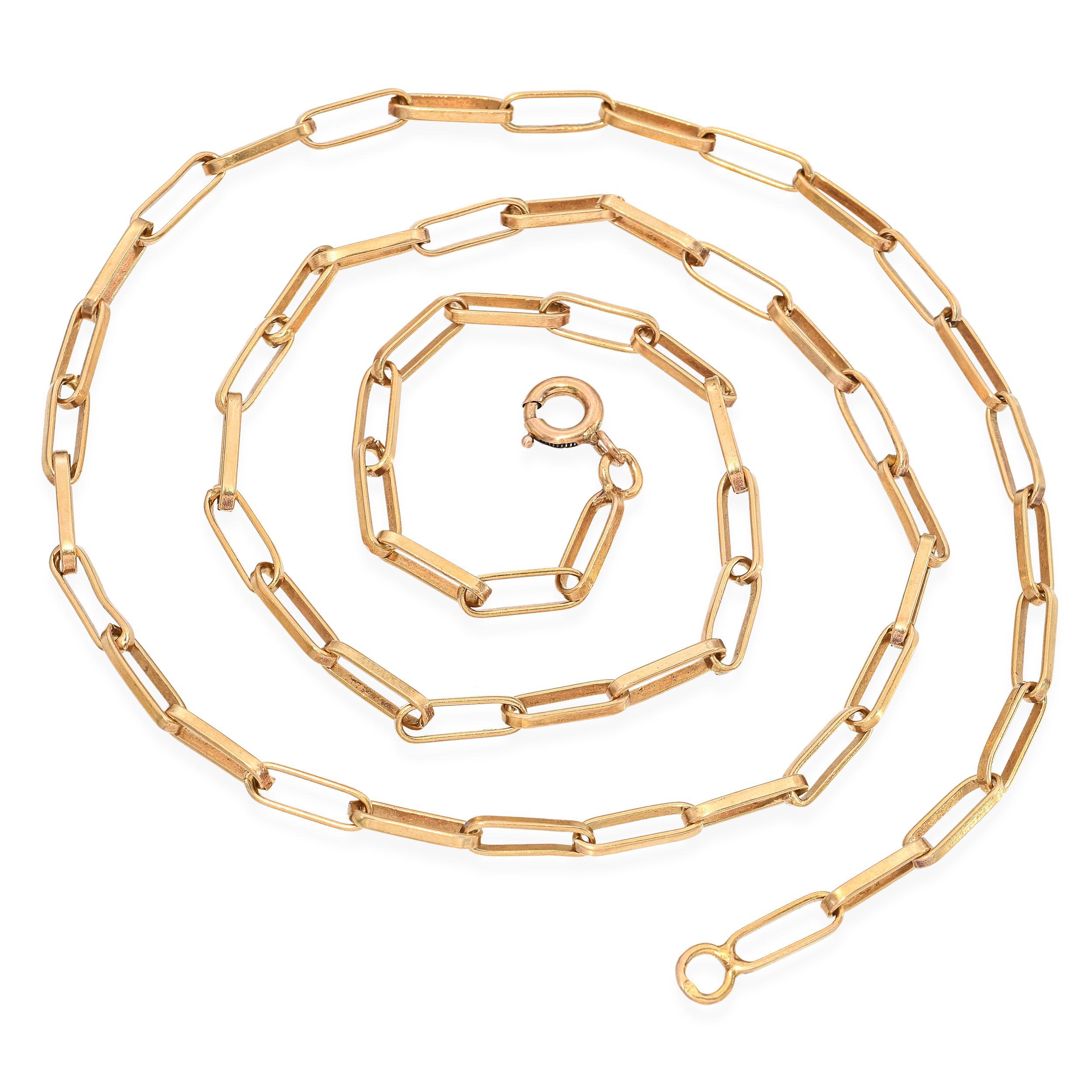 Este elegante collar vintage está fabricado en oro amarillo de 18 quilates con eslabones alargados tipo clip para un look moderno y atemporal. El acabado pulido realza la rica calidez del oro, dándole una sensación de lujo sin esfuerzo. Ligera y