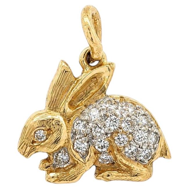 Vintage 18k Yellow Gold Pave Diamond Detailed Bunny Rabbit Charm Pendant