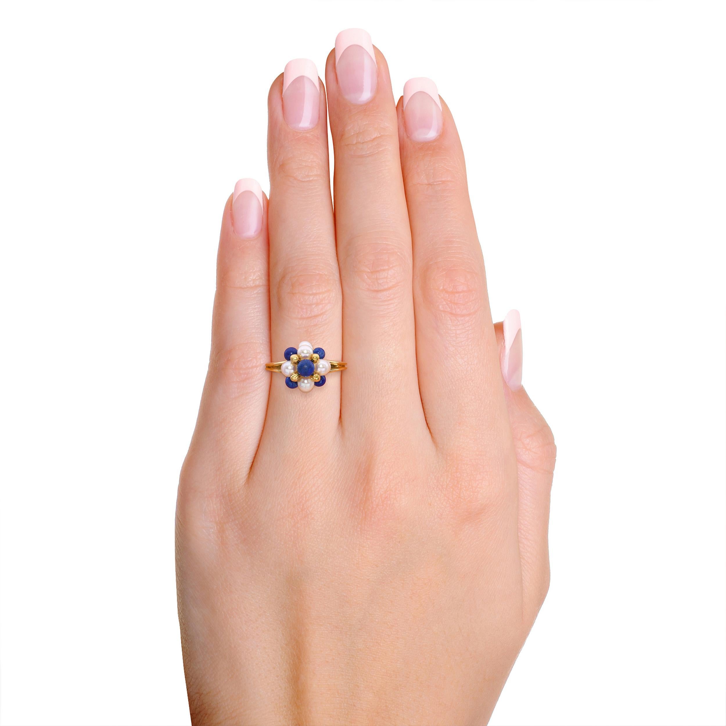 Tumbled Vintage 18k Yellow Gold Pearl and Lapis Cluster Ring For Sale