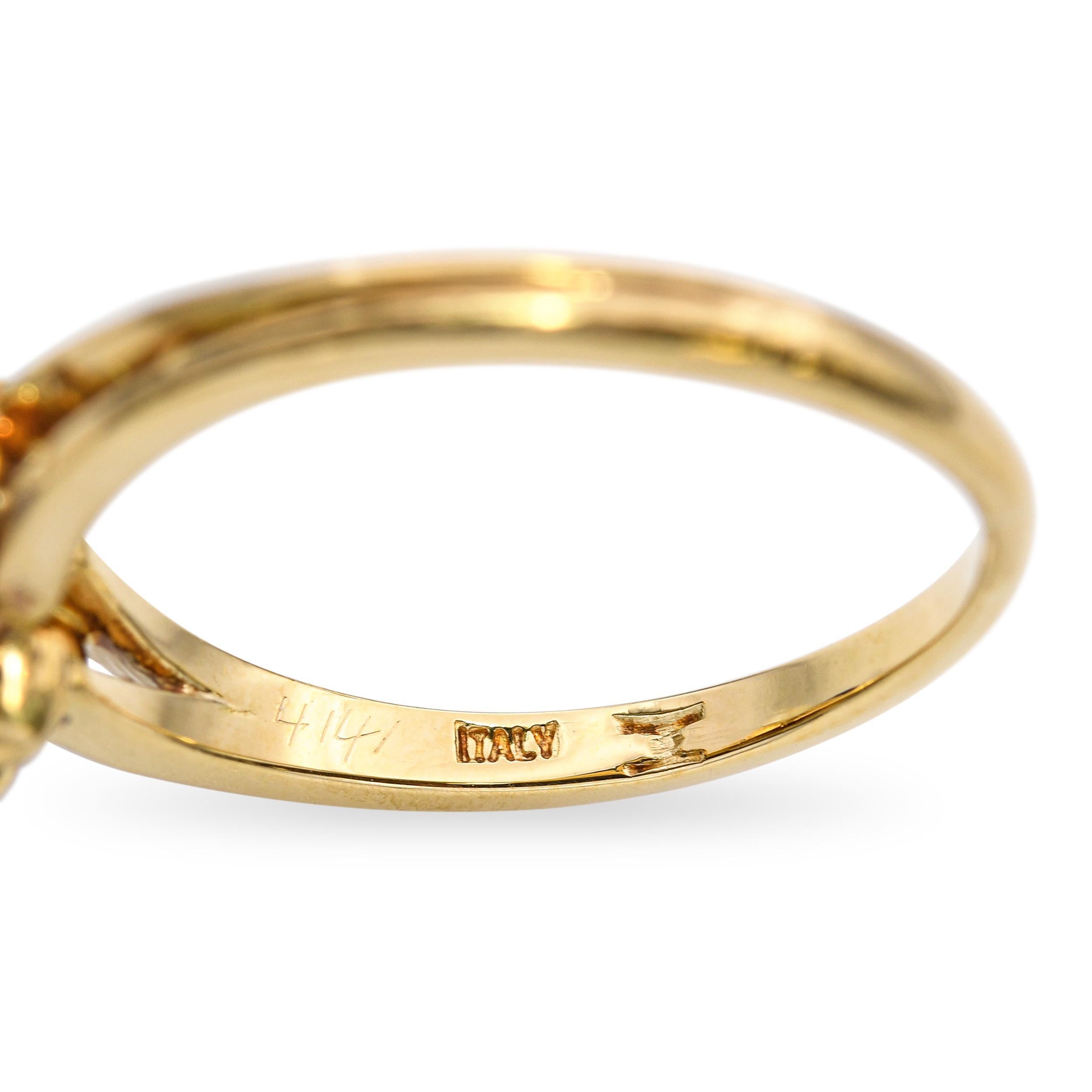 Vintage 18k Yellow Gold Pearl and Lapis Cluster Ring For Sale 3