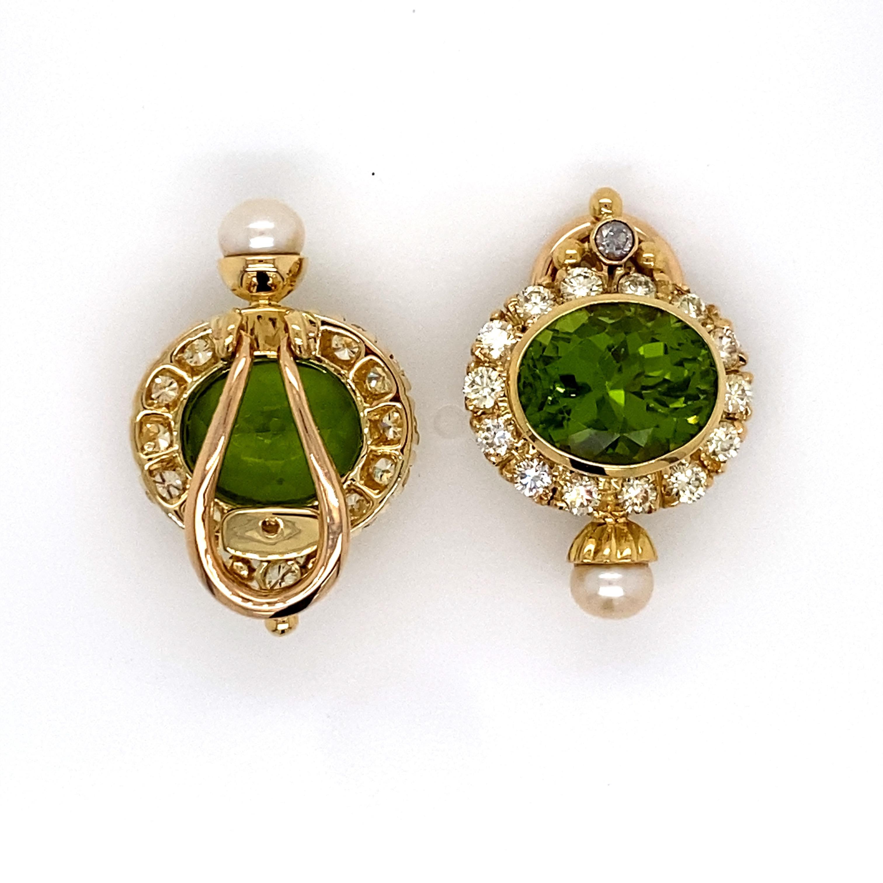 18 Karat Gelbgold Peridot und Diamant-Ohrclips mit Perlen im Zustand „Gut“ im Angebot in Boston, MA