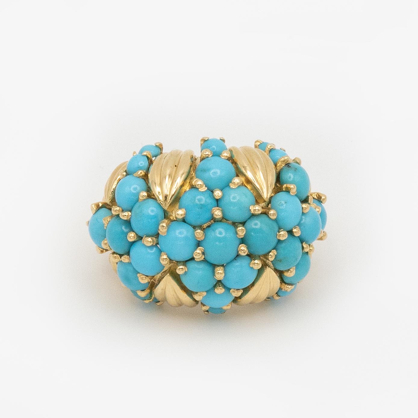 Vintage 18K Gelbgold persischen Türkis Kuppel Ring im Angebot 1