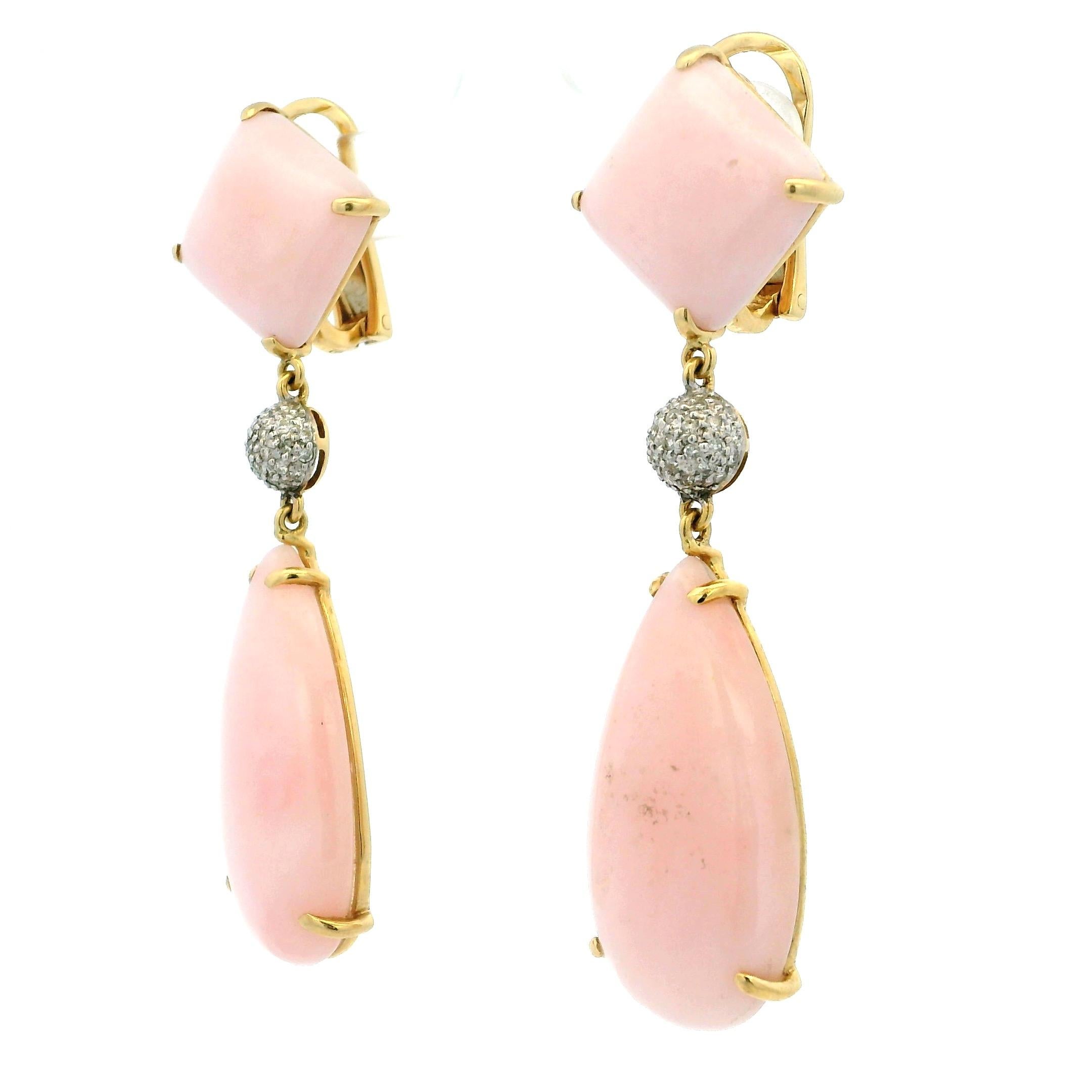 Vintage 18K Gelbgold Rosa Koralle  & Diamant-Tropfenohrringe mit Pflaster  CIRCA 1980 im Angebot 2