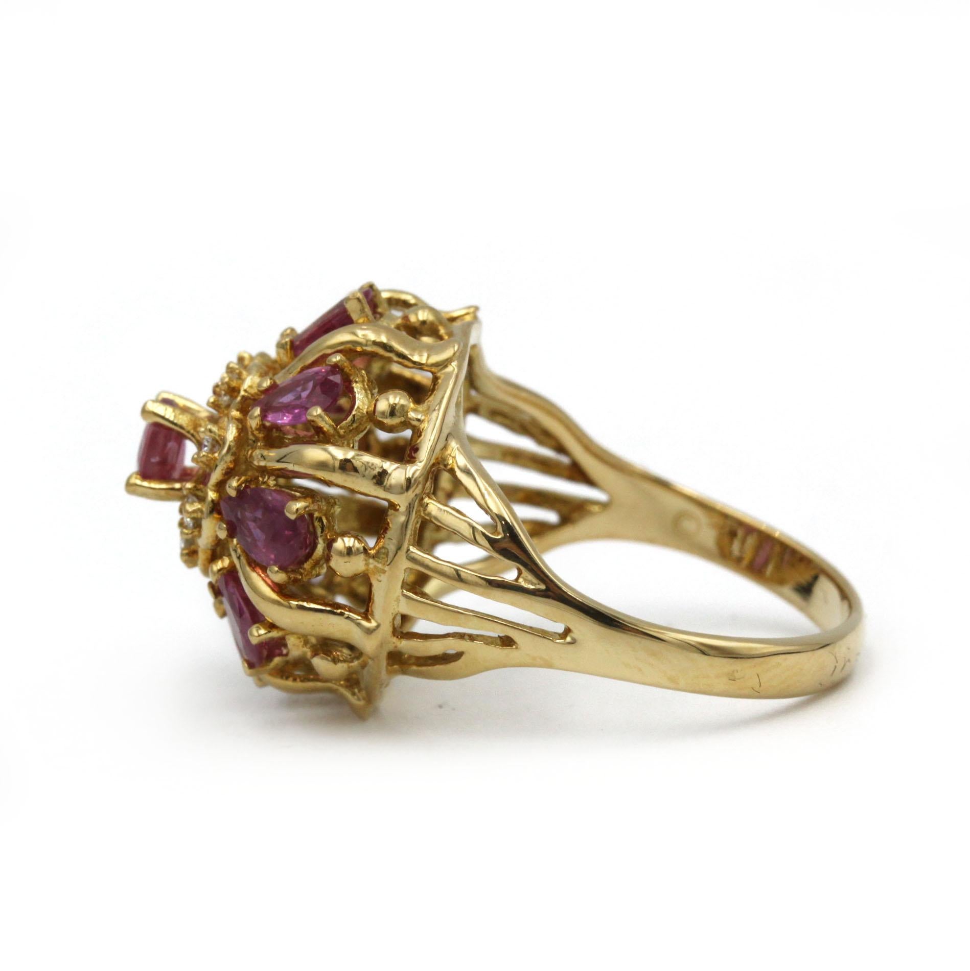 Retro Vintage 18K Yellow Gold Pink Sapphire & Diamond Cluster Cocktail Ring For Sale