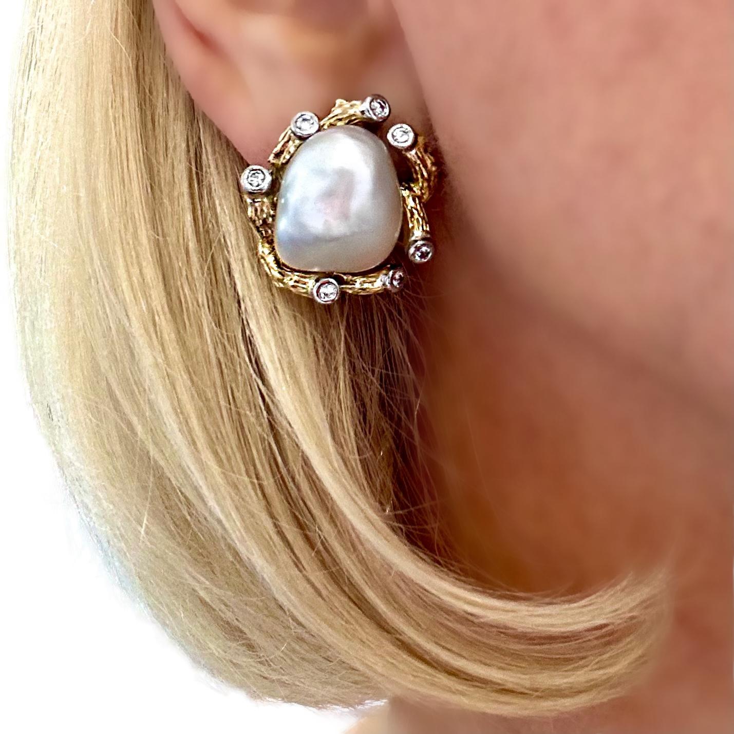 Boucles d'oreilles vintage en or jaune 18 carats, platine, perles semi-baroques et diamants par Trio en vente 4