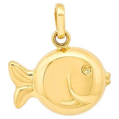 Vintage 18k Yellow Gold Polished Finish Puffed Fish Charm Pendant