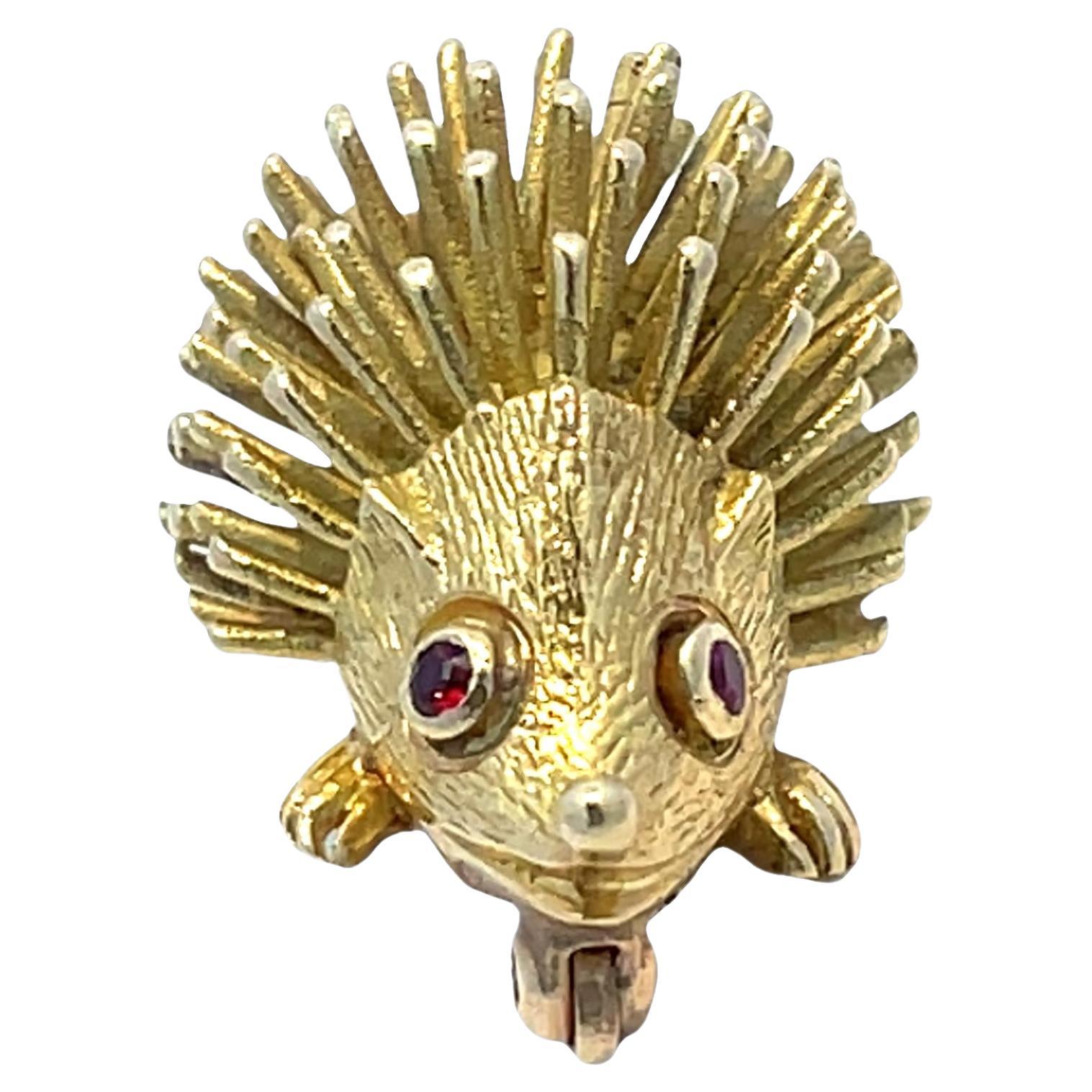 Vintage 18K Yellow Gold Porcupine Brooch with Ruby Eyes For Sale