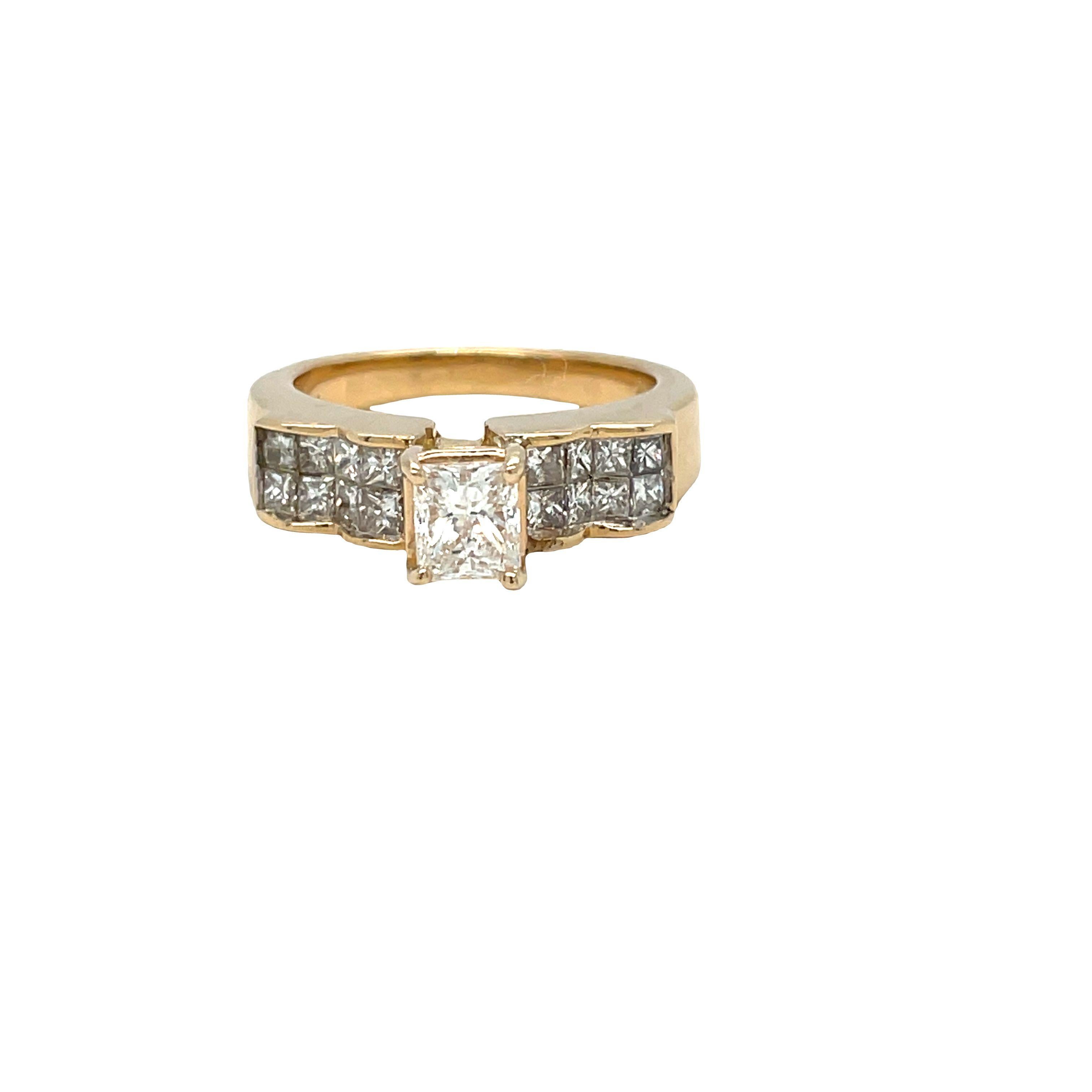 Vintage 18K Yellow Gold Princess Cut Diamond Engagement Ring For Sale 2