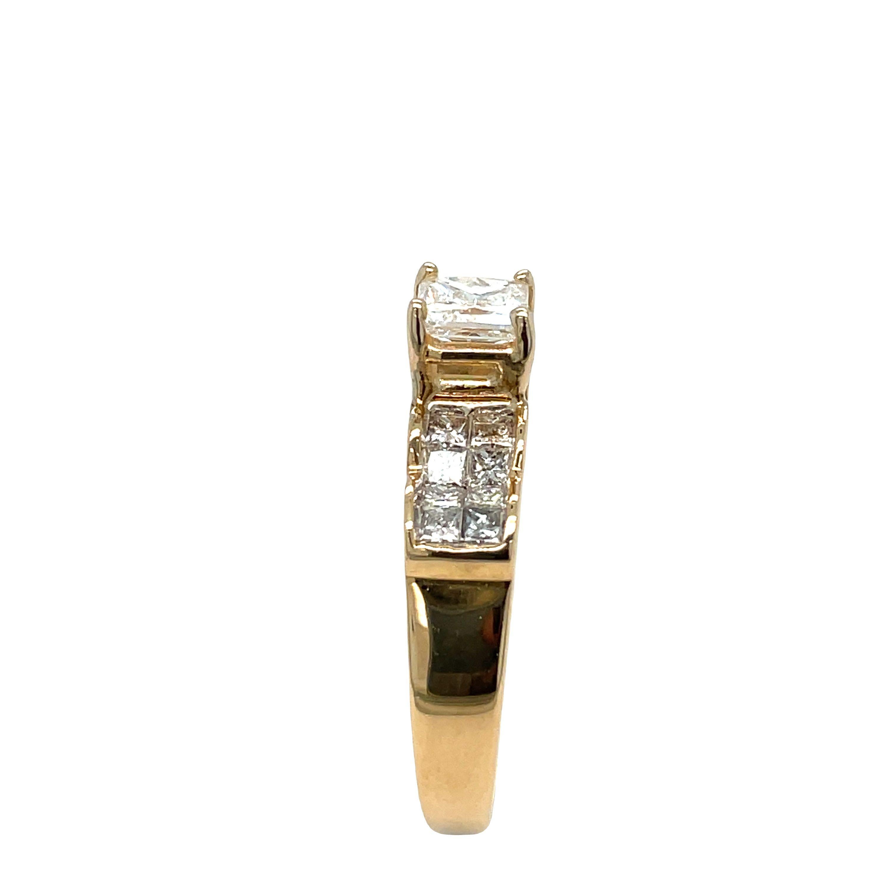 Vintage 18K Yellow Gold Princess Cut Diamond Engagement Ring For Sale 3