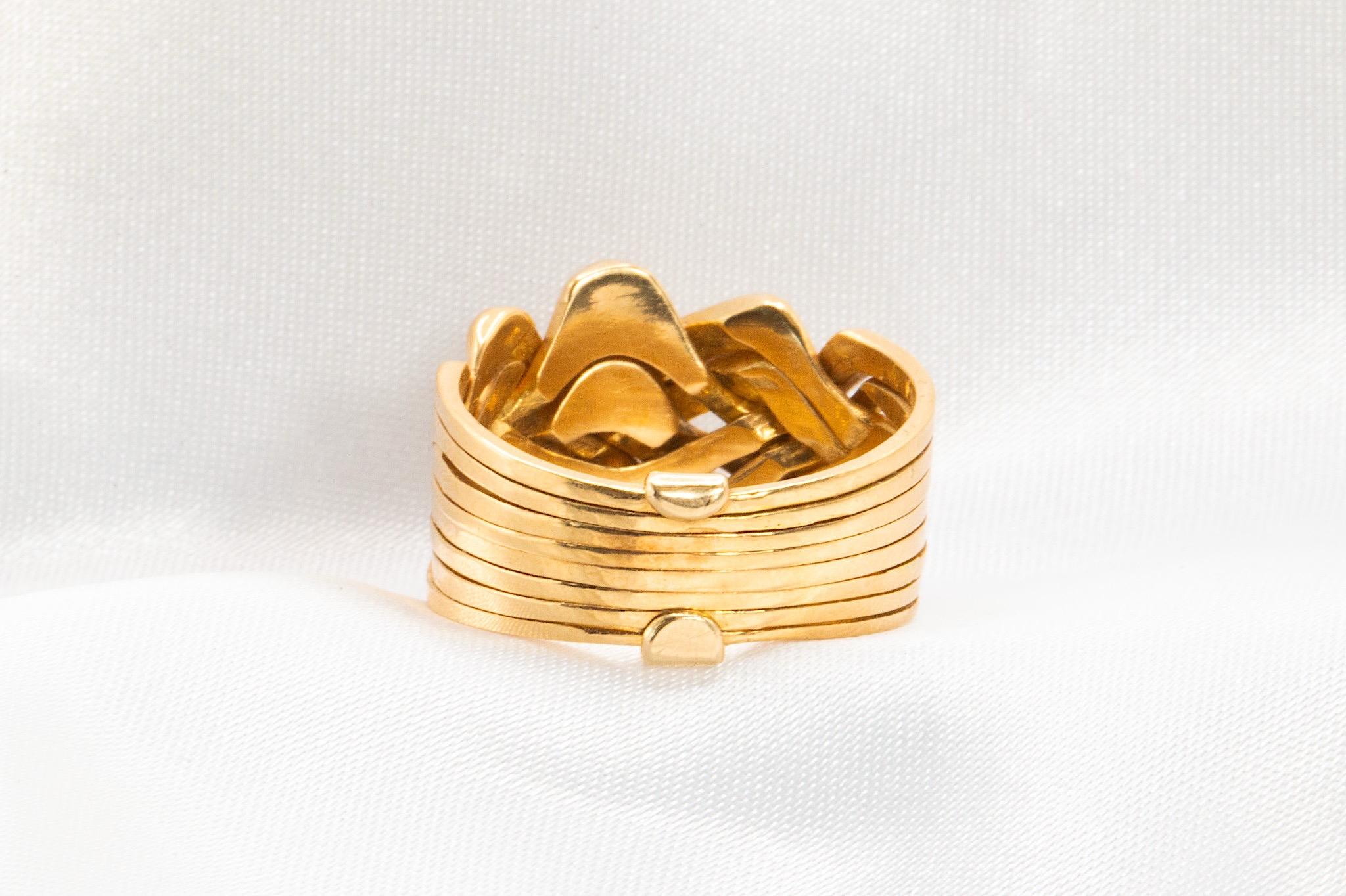 Women's or Men's Vintage 18k Yellow Gold Puzzle Ring For Sale