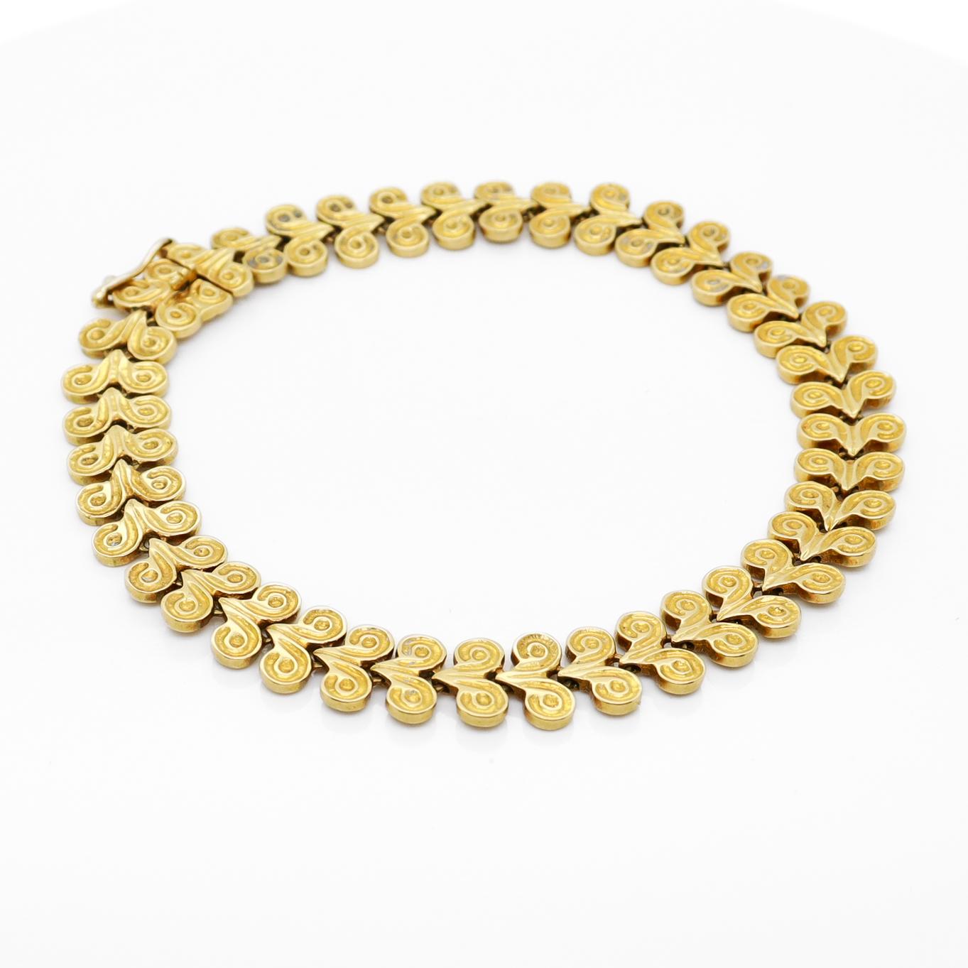 Vintage 18K Yellow Gold Ram's Horn (Minoan / Mycenaean Style) Bracelet In Good Condition In Philadelphia, PA
