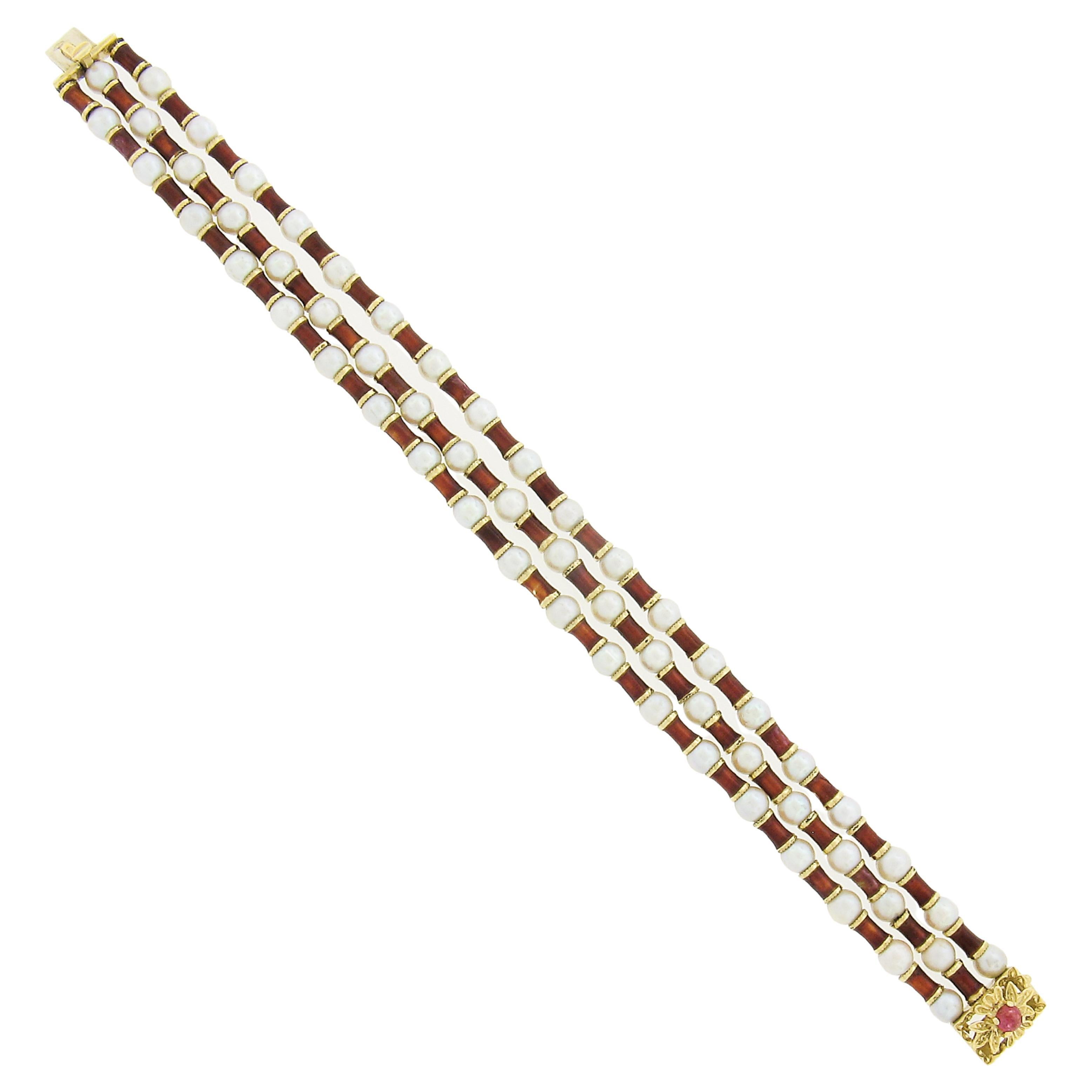 Bracelet substantiel à 3 brins vintage en or jaune 18 carats, émail rouge et perles de 5 mm