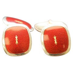 Boutons de manchette vintage en or jaune 18 carats et émail rouge