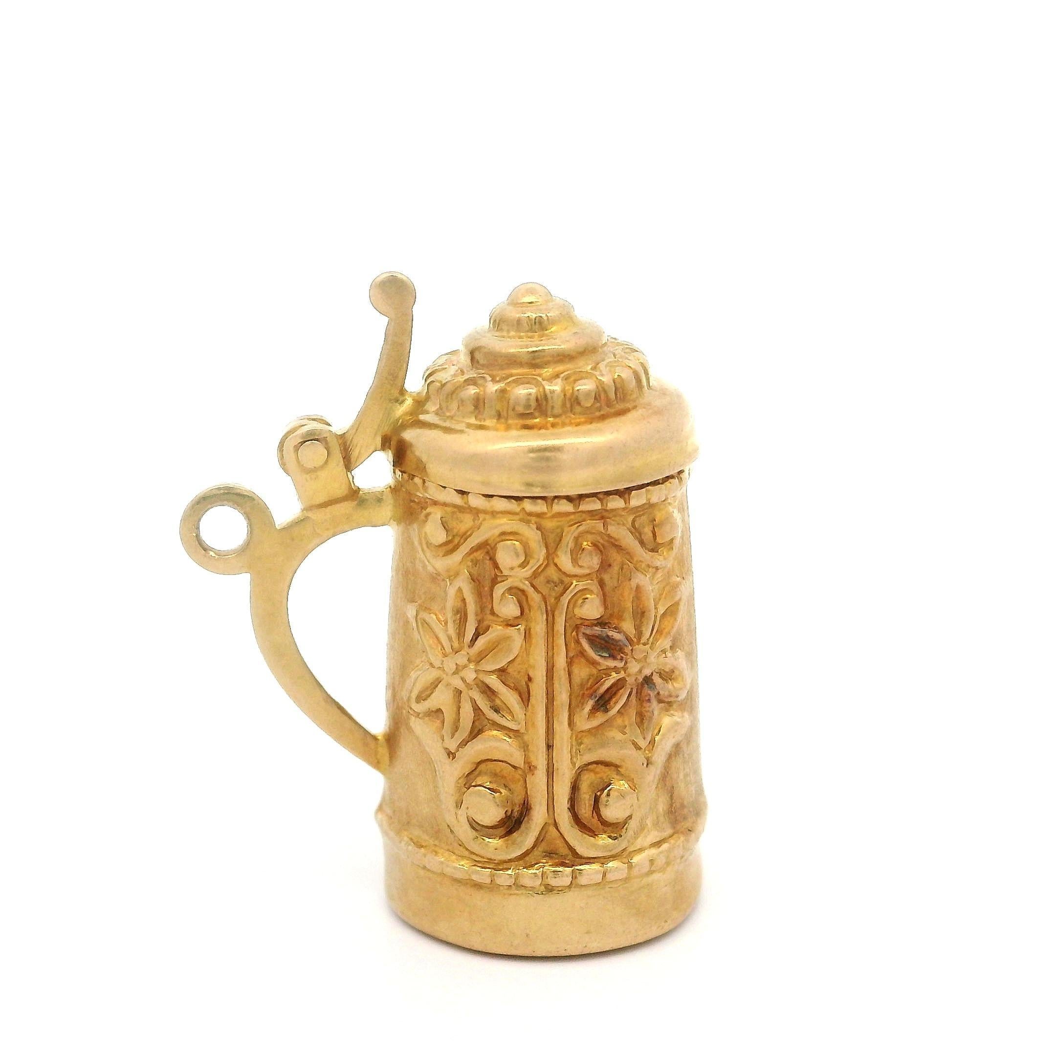 Pendentif breloque vintage en or jaune 18 carats à charnière repoussé en vente 6