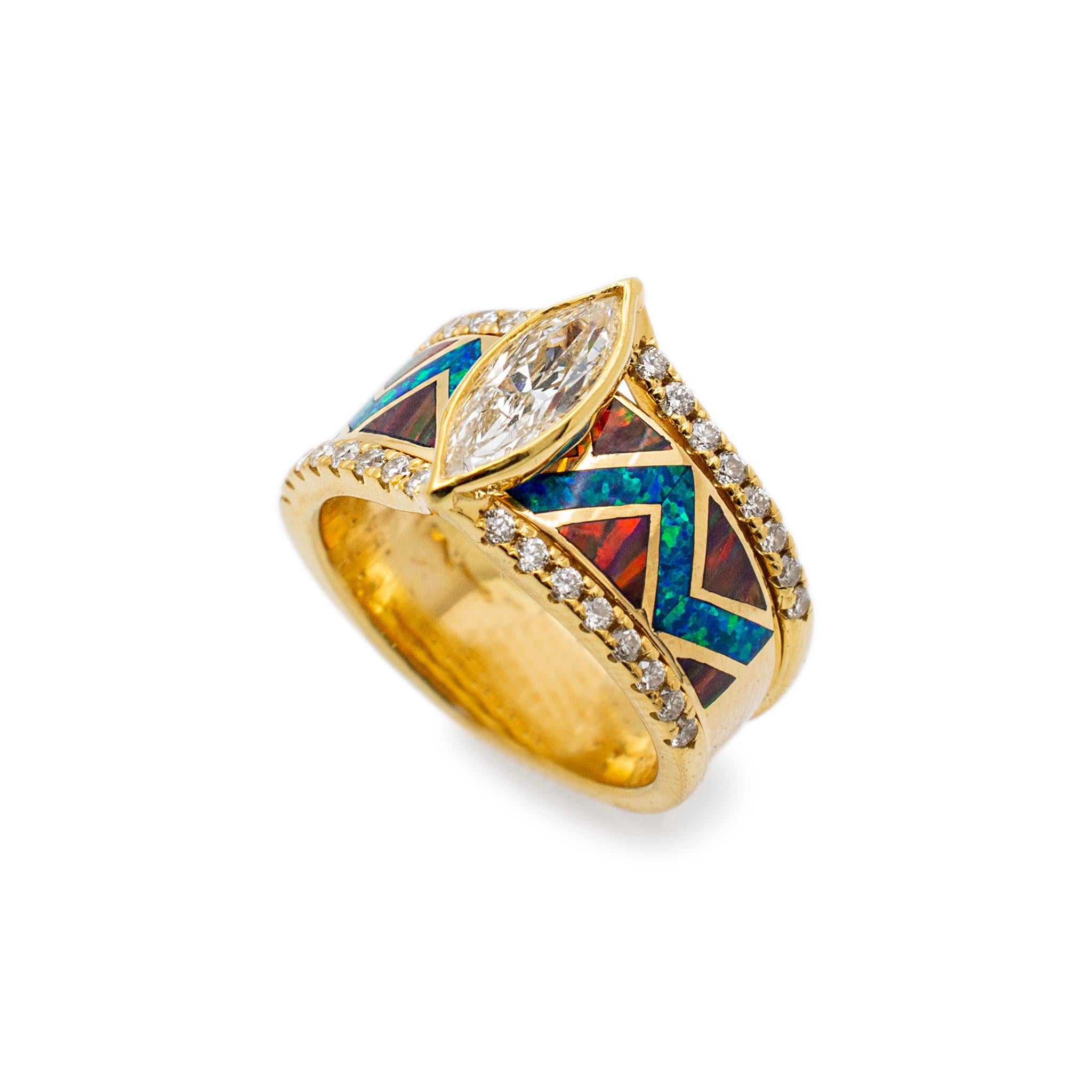 Genre : Mesdames

Type de métal : Or jaune 18K

Taille de l'anneau : 6.5

Largeur : 13,05 mm se rétrécissant à 6,40 mm

Poids : 11,63 grammes

Bague de cocktail vintage en or jaune 18 carats, diamant et opale, avec un anneau de confort conique. Le