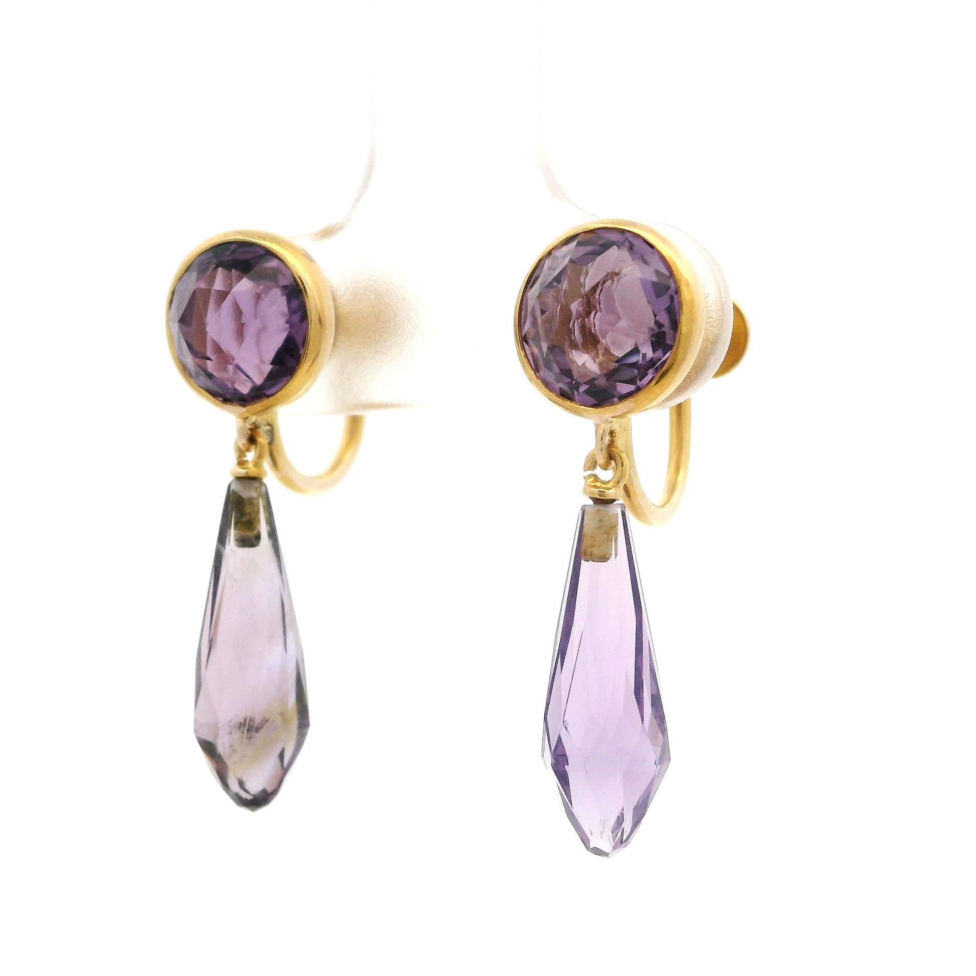 Taglio briolette Orecchini d'epoca in oro giallo 18k con ametista tonda e briolette, con pendente a vite in vendita