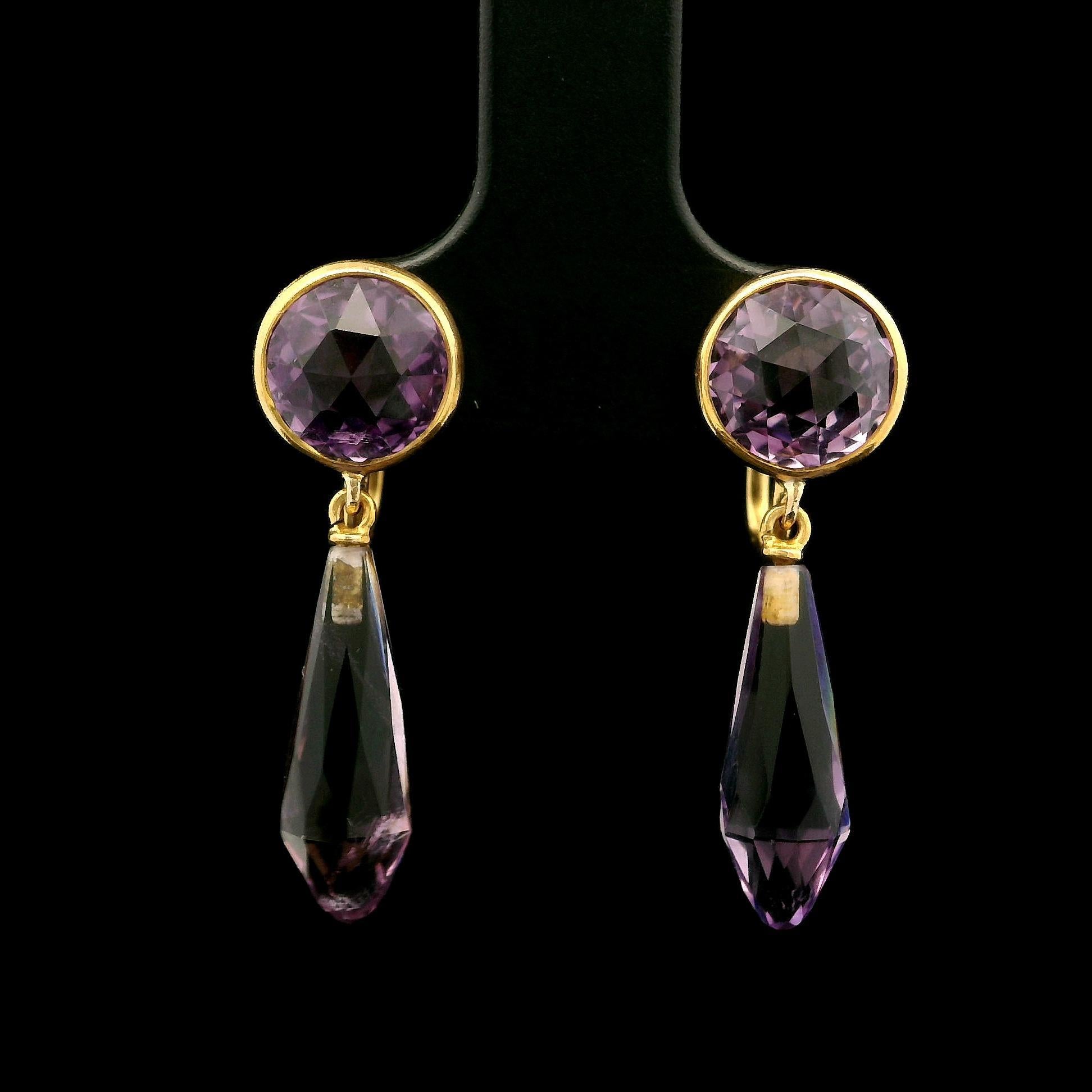 Orecchini d'epoca in oro giallo 18k con ametista tonda e briolette, con pendente a vite in vendita 4