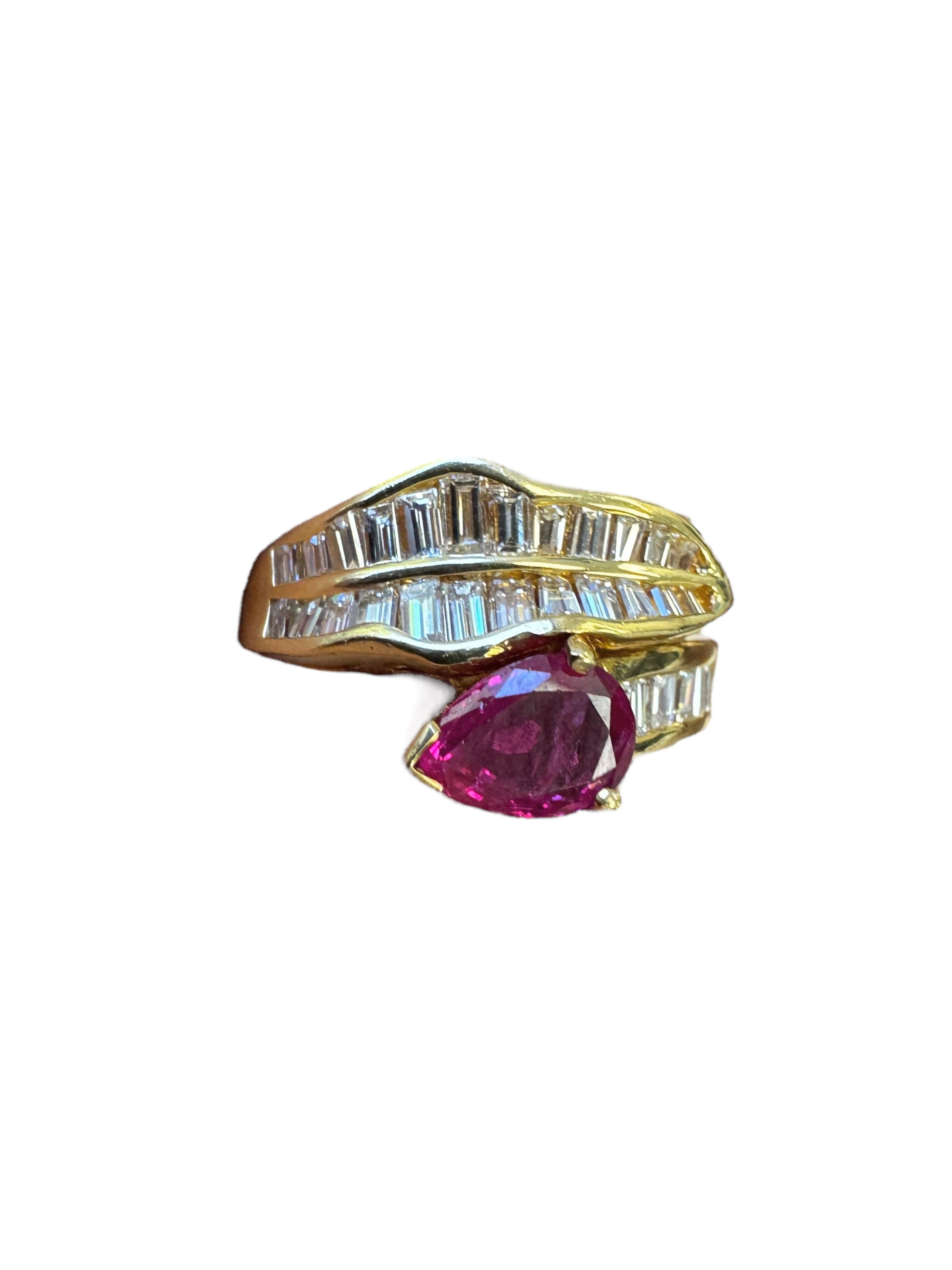 Vintage 18K Yellow Gold Ruby and Baguette Diamond Swirl Ring For Sale 4