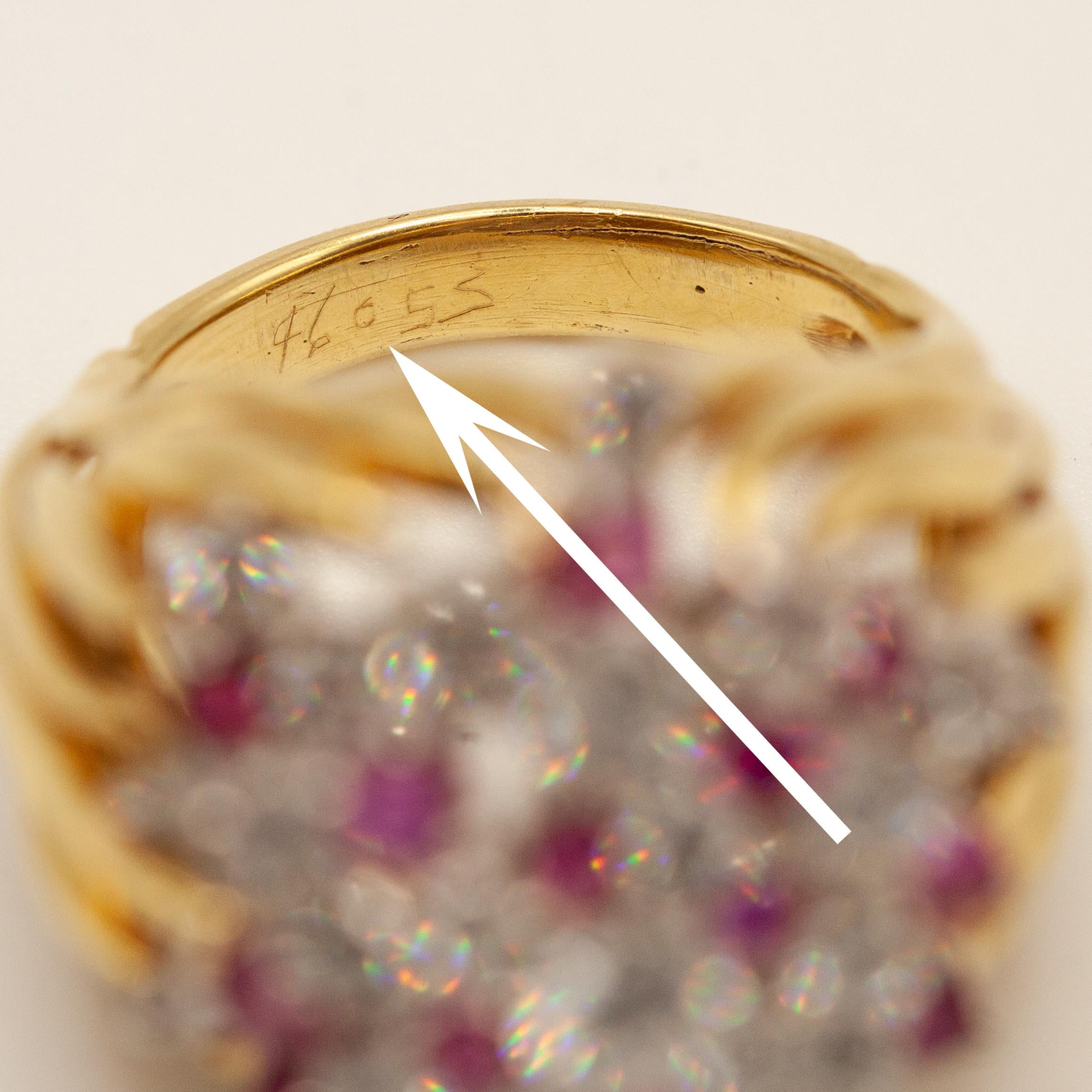 Bague cocktail vintage en or jaune 18K avec rubis et diamants en vente 11