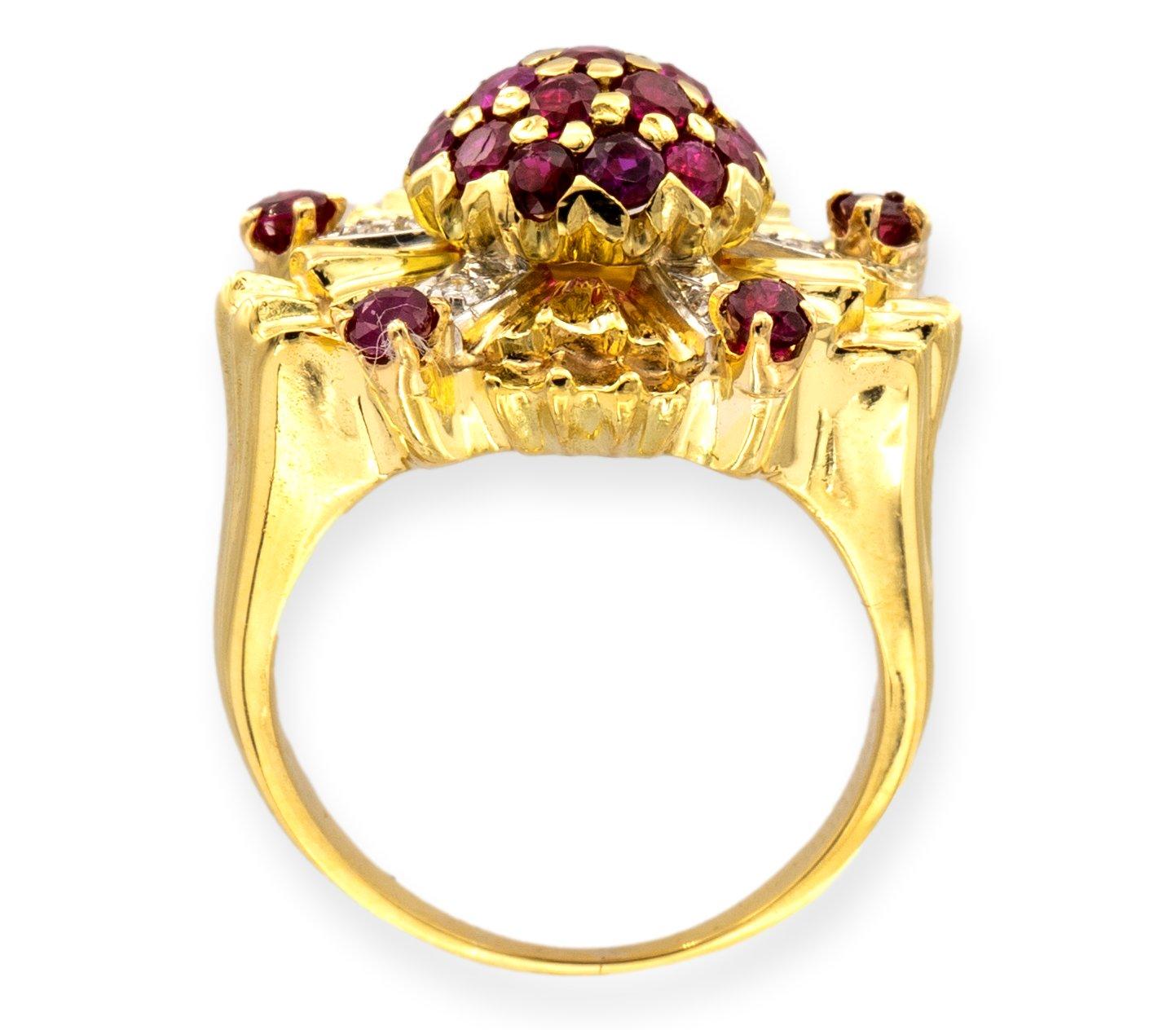 18 Karat Gelbgold Rubin- und Diamant-Cocktailring mit Sternschliff Damen