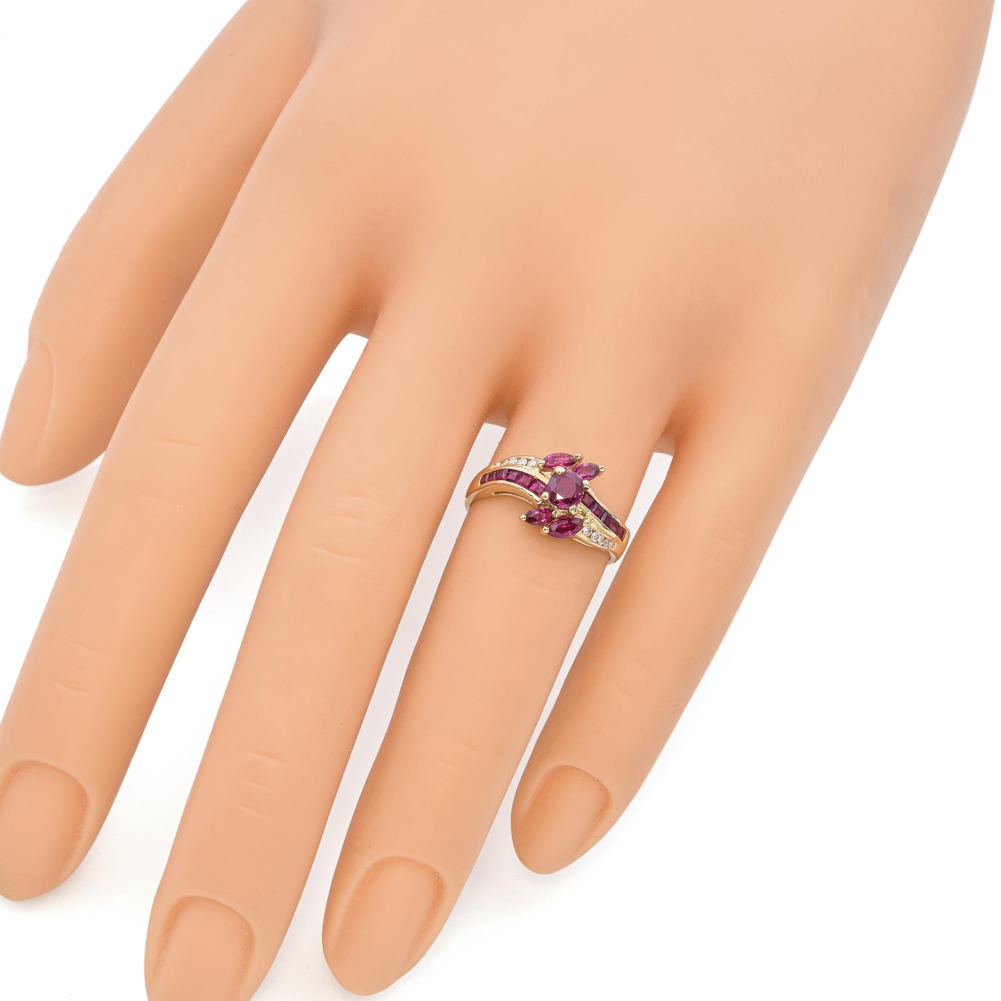 Round Cut Vintage 18K Yellow Gold Ruby and Diamond Swirl Ring For Sale