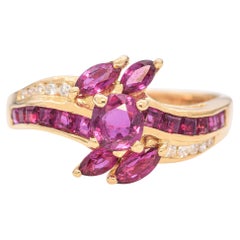 Vintage 18K Yellow Gold Ruby and Diamond Swirl Ring