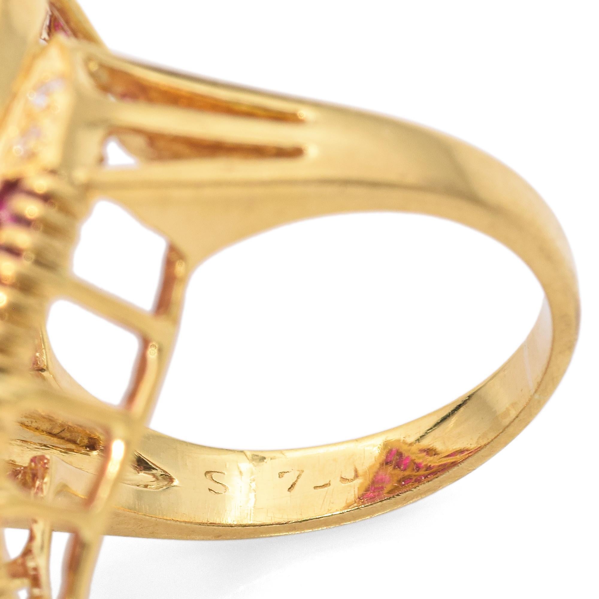 Vintage 18k Yellow Gold Ruby and Diamond Swirl Statement Ring For Sale 1