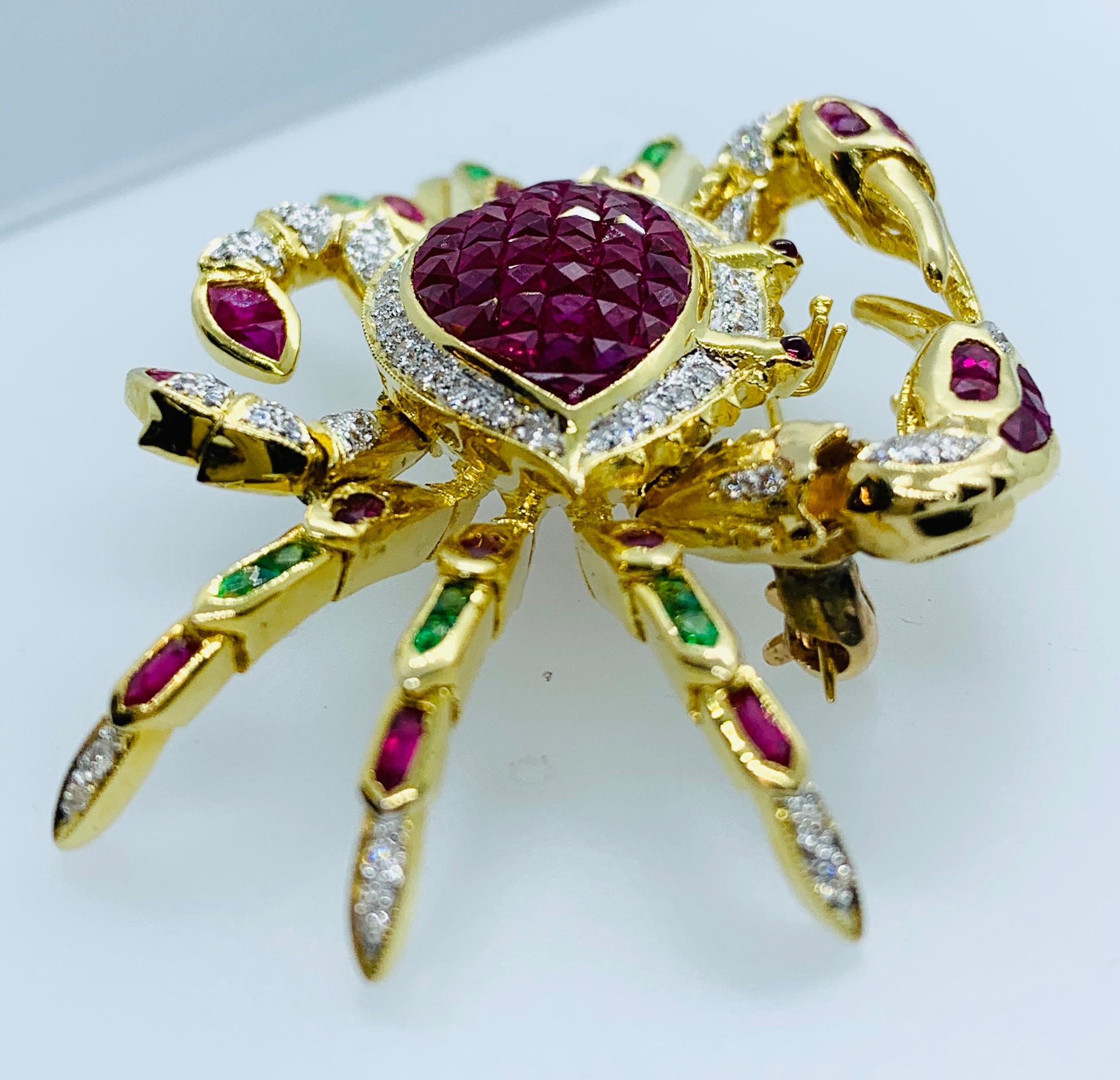 Contemporary Vintage 18 Karat Yellow Gold Ruby Diamond and Emerald Articulated Crab Brooch