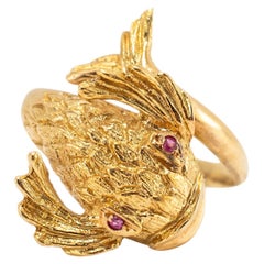 Vintage 18K Yellow Gold Ruby Koi Fish Cocktail Ring