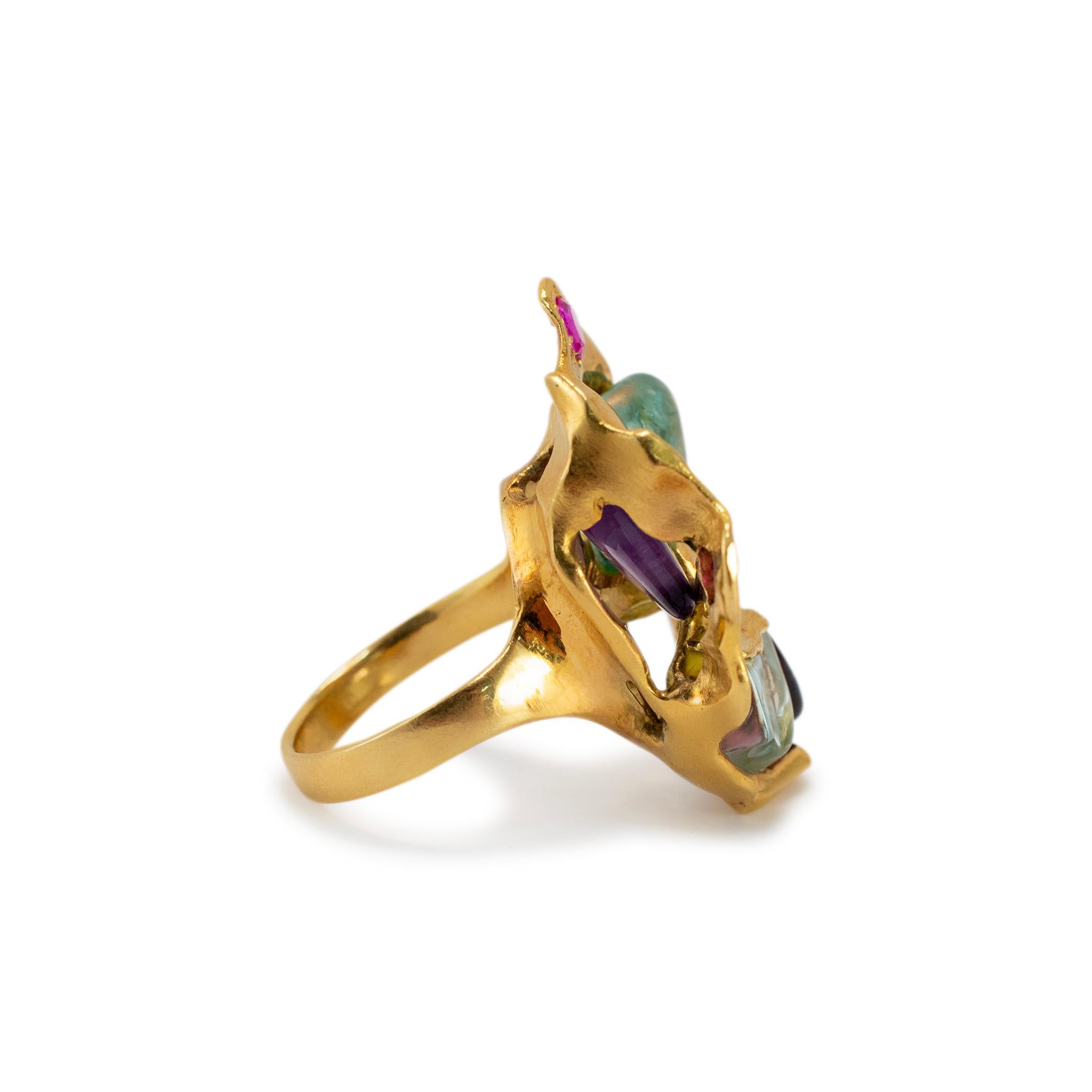Anillo de cóctel vintage de oro amarillo de 18 quilates con rubí en bruto aguamarina granate amatista en Excelente estado para la venta en Houston, TX