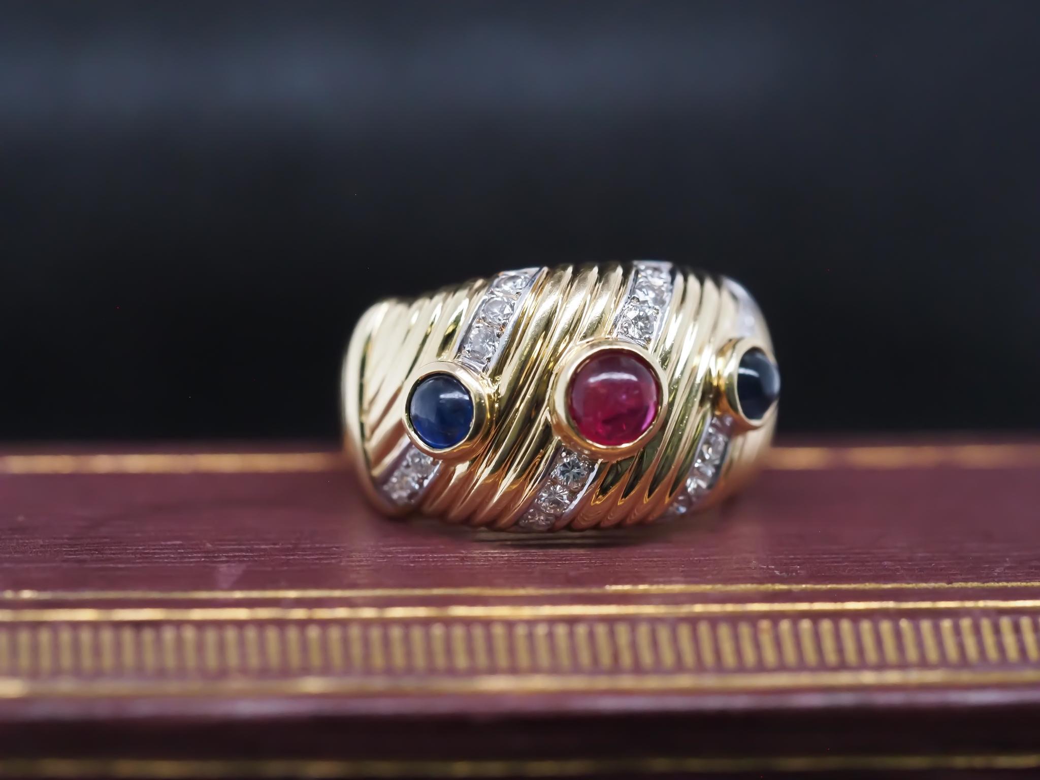 Brilliant Cut Vintage 18k Yellow Gold Ruby, Sapphire, and Diamond Ring For Sale