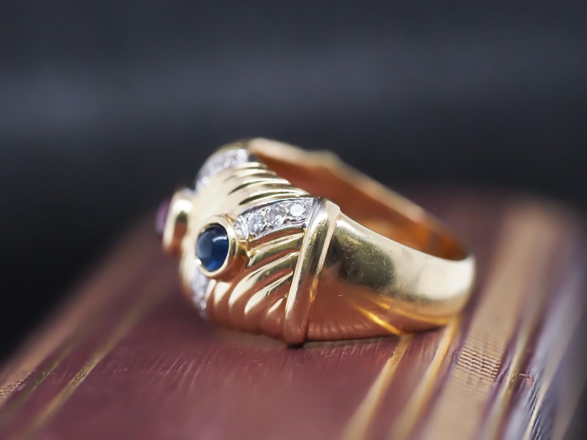 Women's Vintage 18k Yellow Gold Ruby, Sapphire, and Diamond Ring For Sale