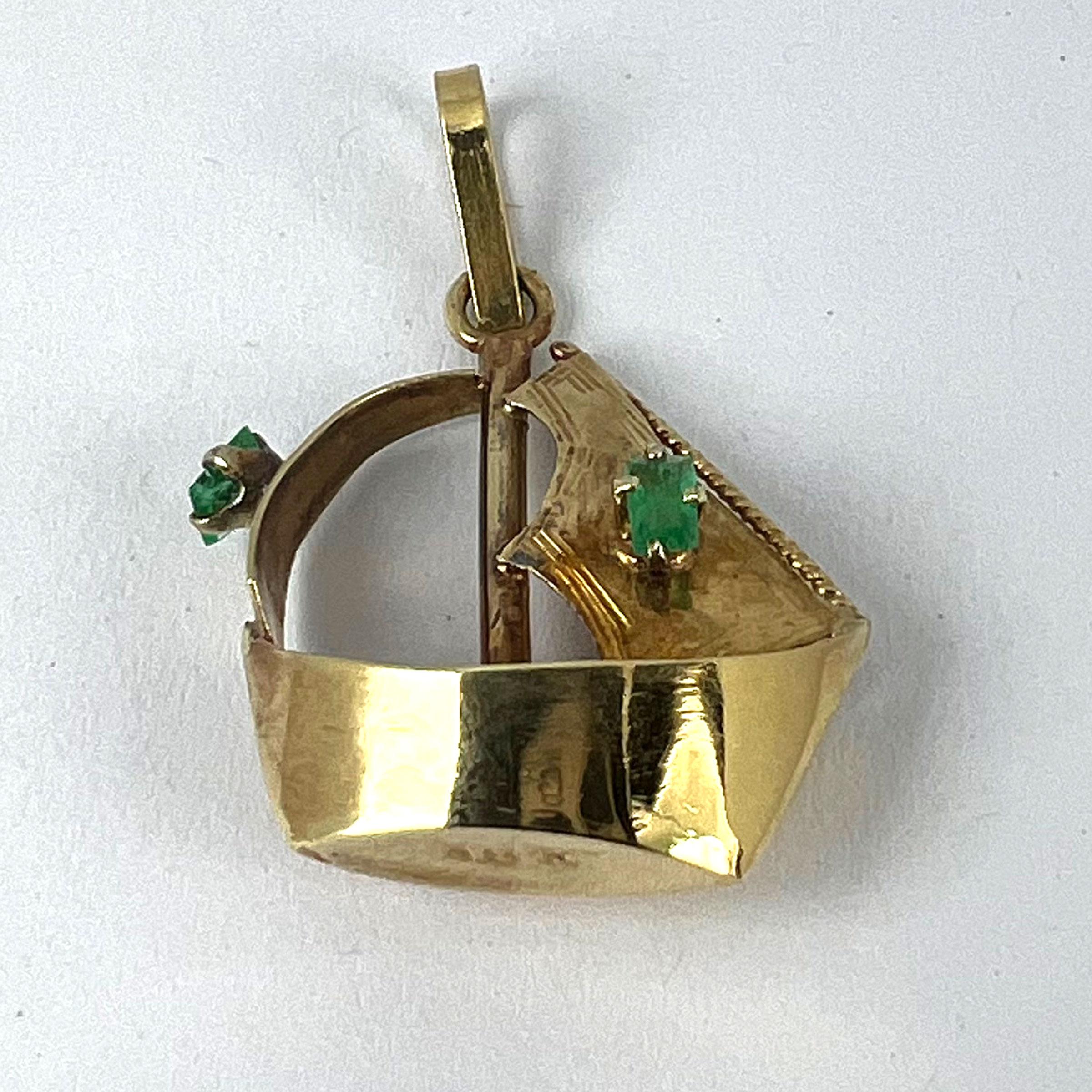 Vintage 18K Yellow Gold Sailing Yacht Boat Emerald Charm Pendant For Sale 9