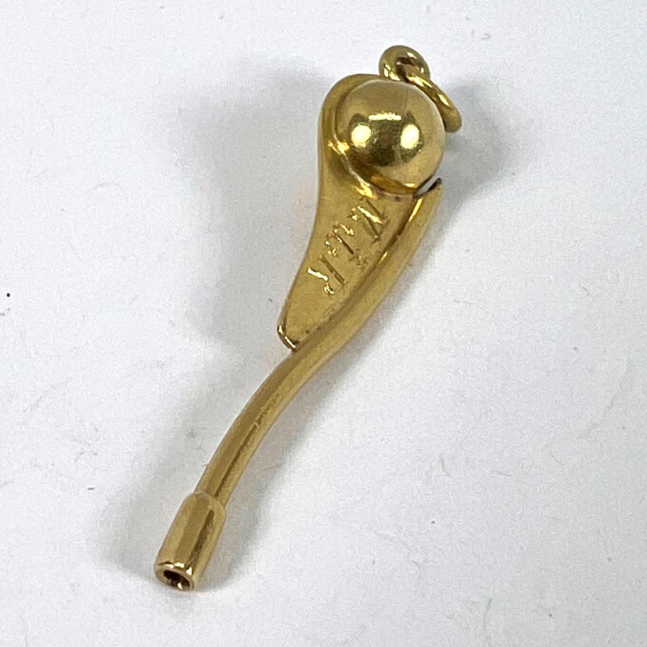 Ciondolo a forma di maniglia per timone di barca a vela in oro giallo 18 carati d'epoca in vendita 10