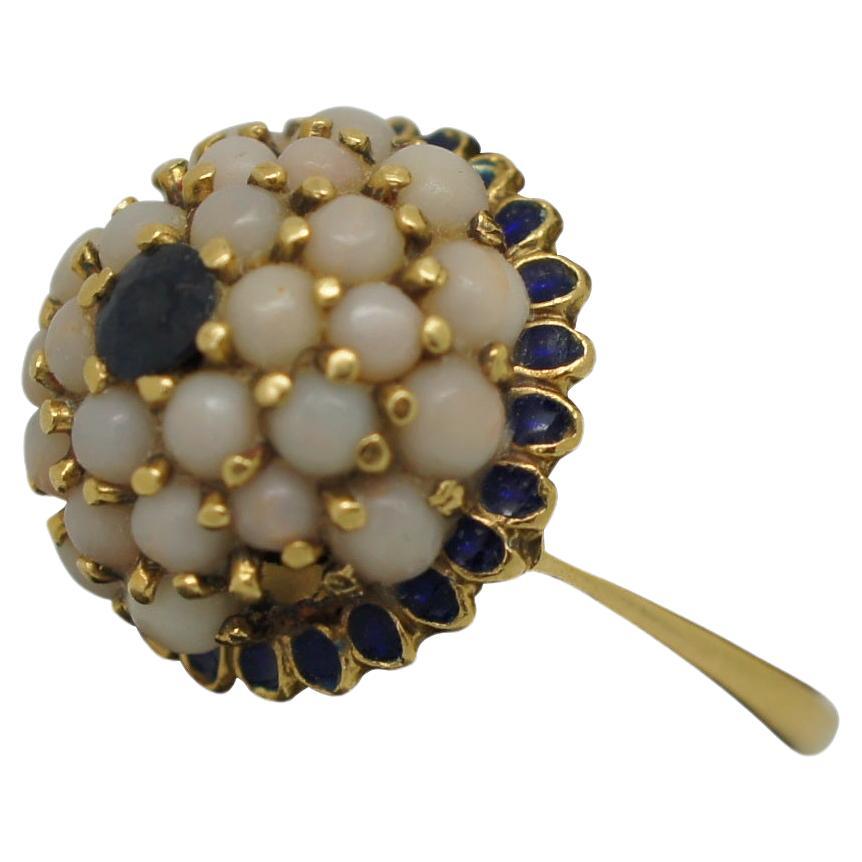 Vintage 18K Yellow Gold Saphhire Pearl Dome Cluster Cocktail Ring Size 6.25 For Sale