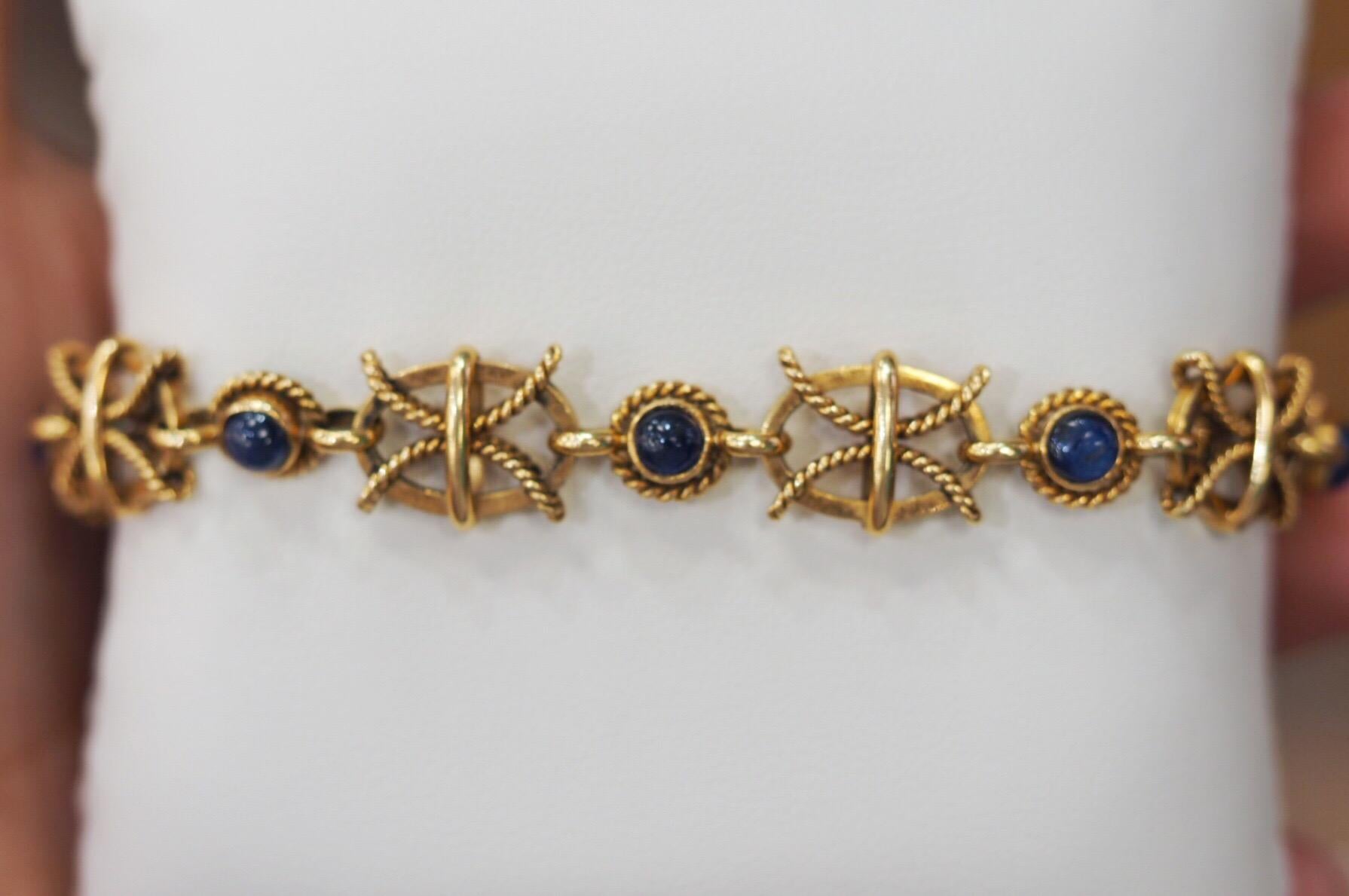 Women's or Men's Vintage 18 Karat Yellow Gold Sapphire and Turquoise Mariner Bracelet