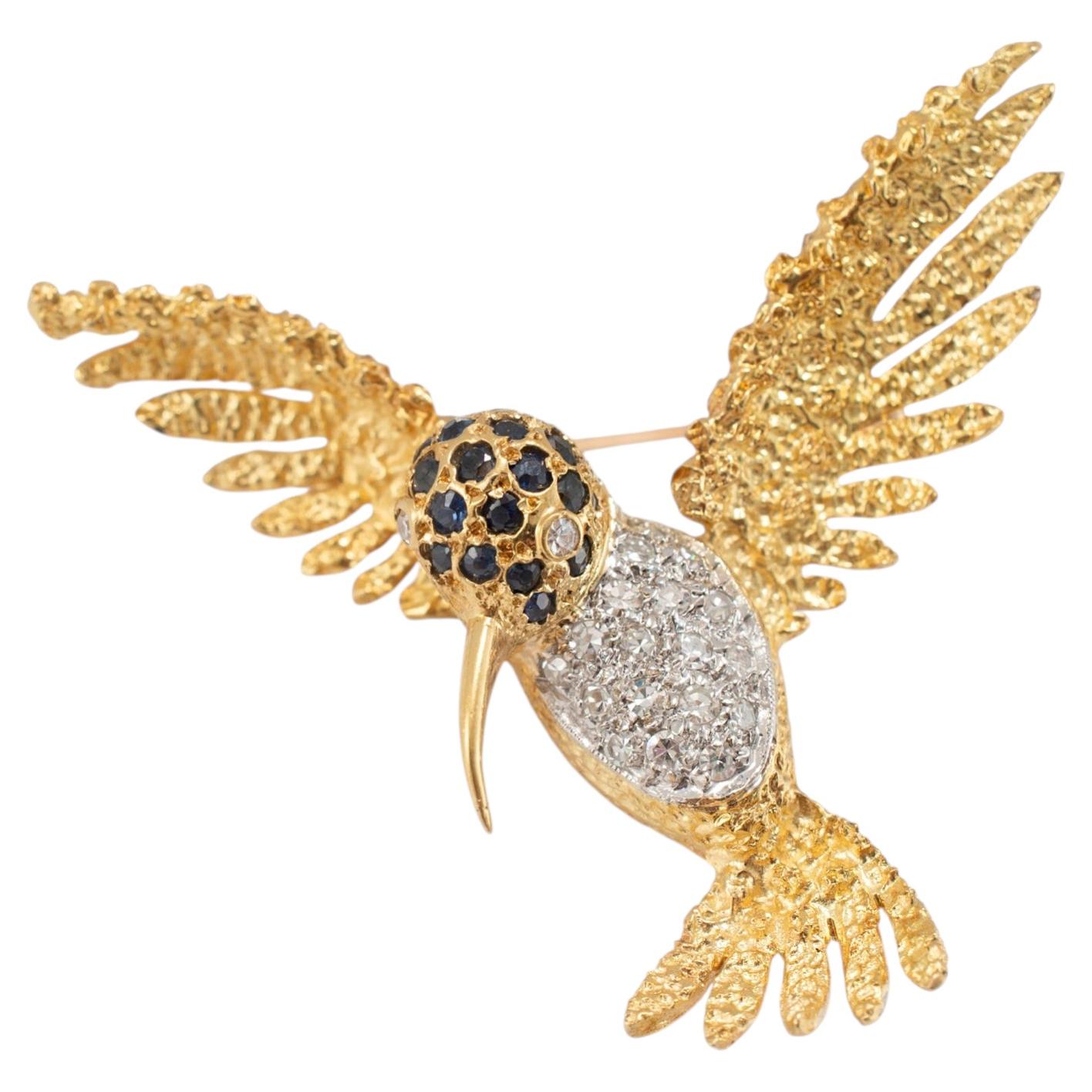 Vintage 18K Yellow Gold Sapphire Diamond Textured Wings Hummingbird PIN Brooch