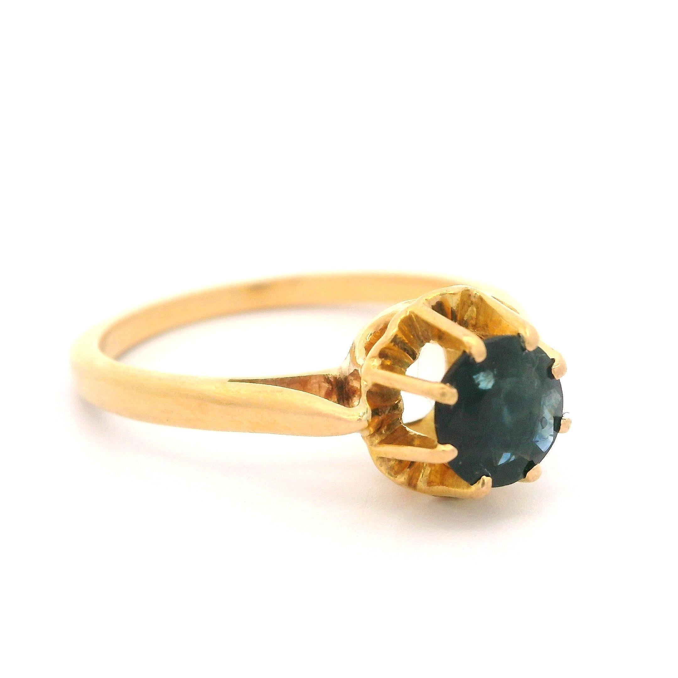 Vintage 18k Yellow Gold Sapphire French Hallmark Eagle Solitaire Ring For Sale 5