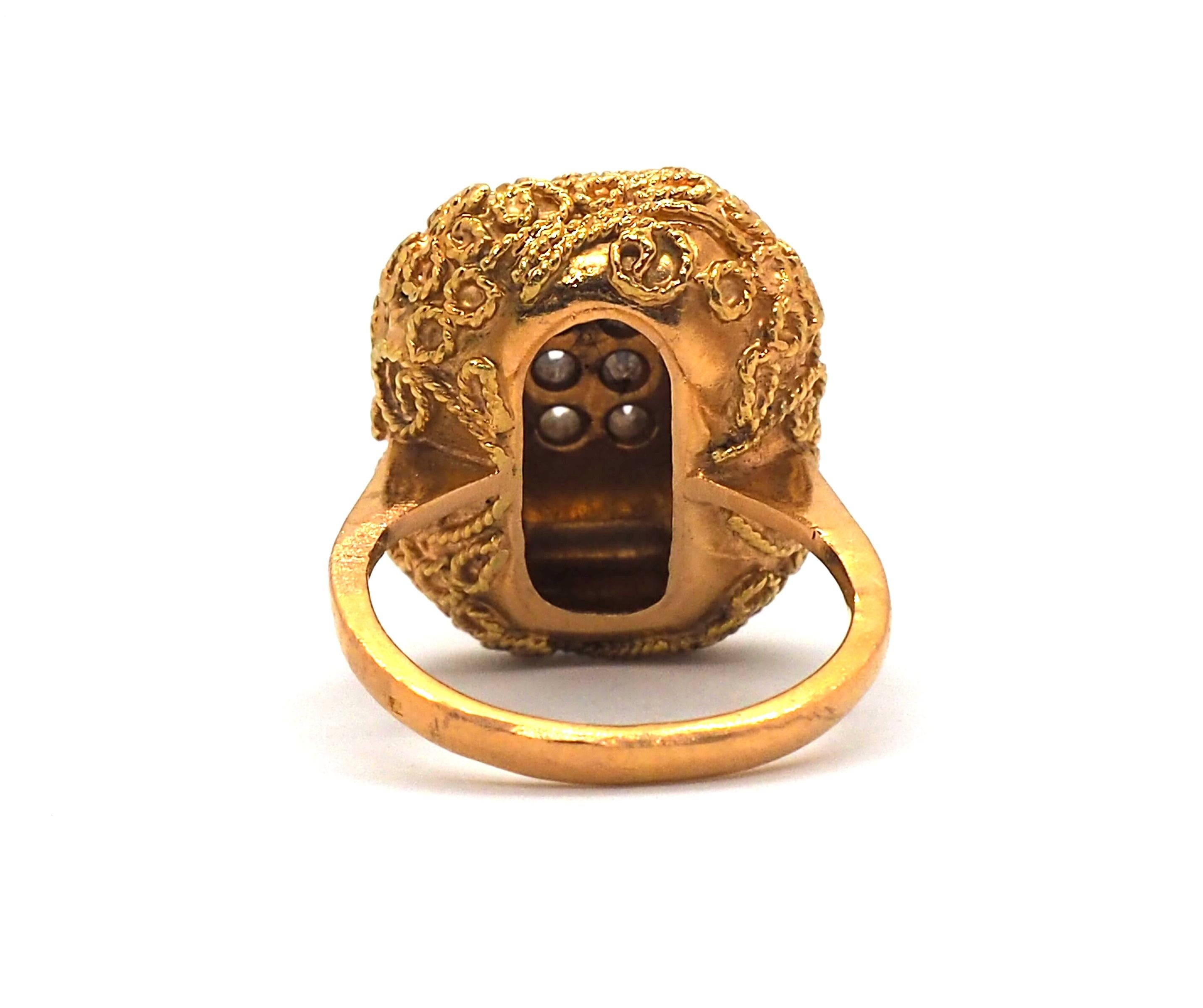 18 Karat Gelbgold Saphir-Ring (Brillantschliff) im Angebot