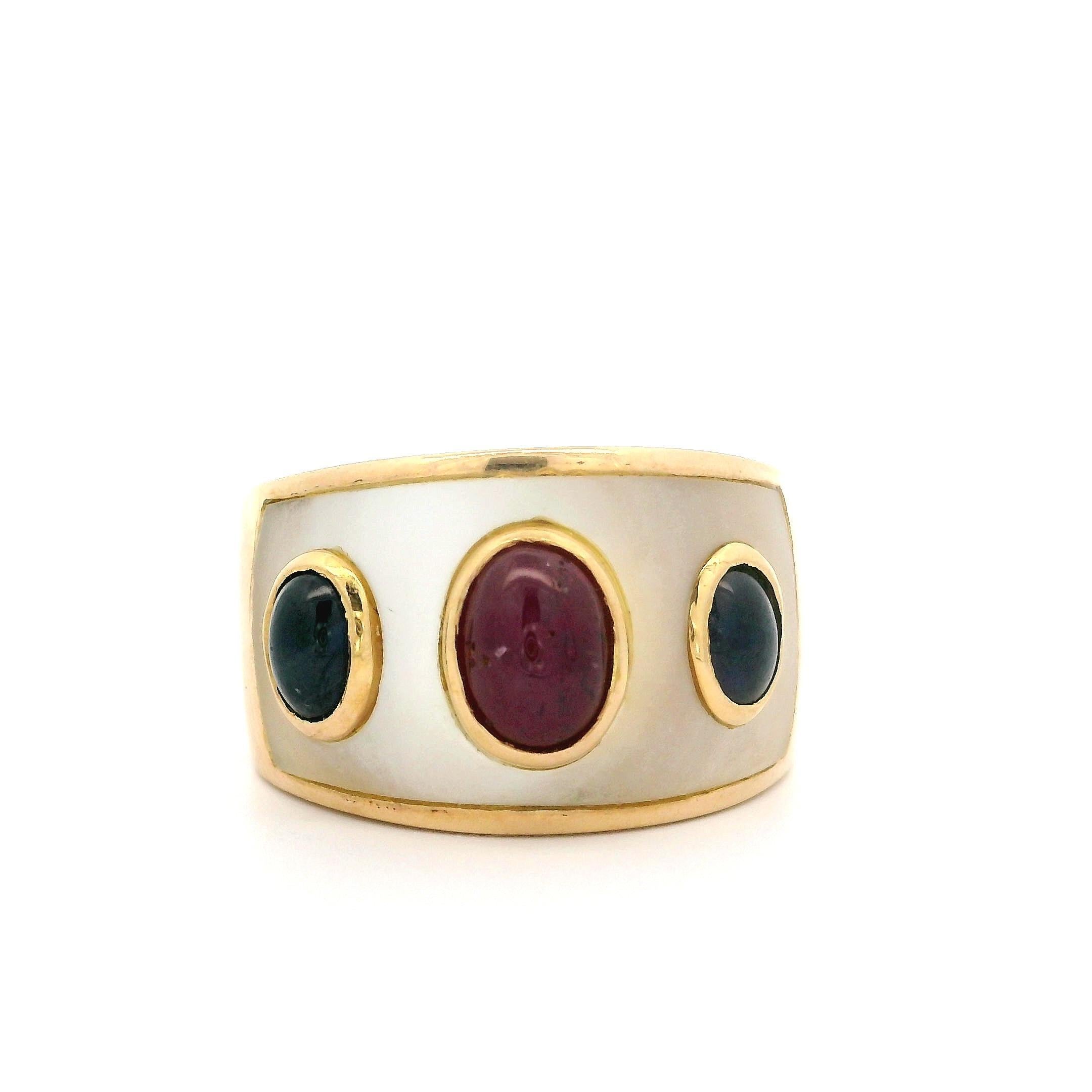 Vintage 18k Yellow Gold Sapphire & Ruby Mother of Pearl Wide Cigar Band Ring For Sale 3