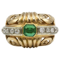 Vintage 18K Yellow Gold Scrollwork Emerald and Old Mine Cut Diamond Ring