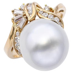 Vintage 18k Yellow Gold South Sea Pearl and Diamond Ring