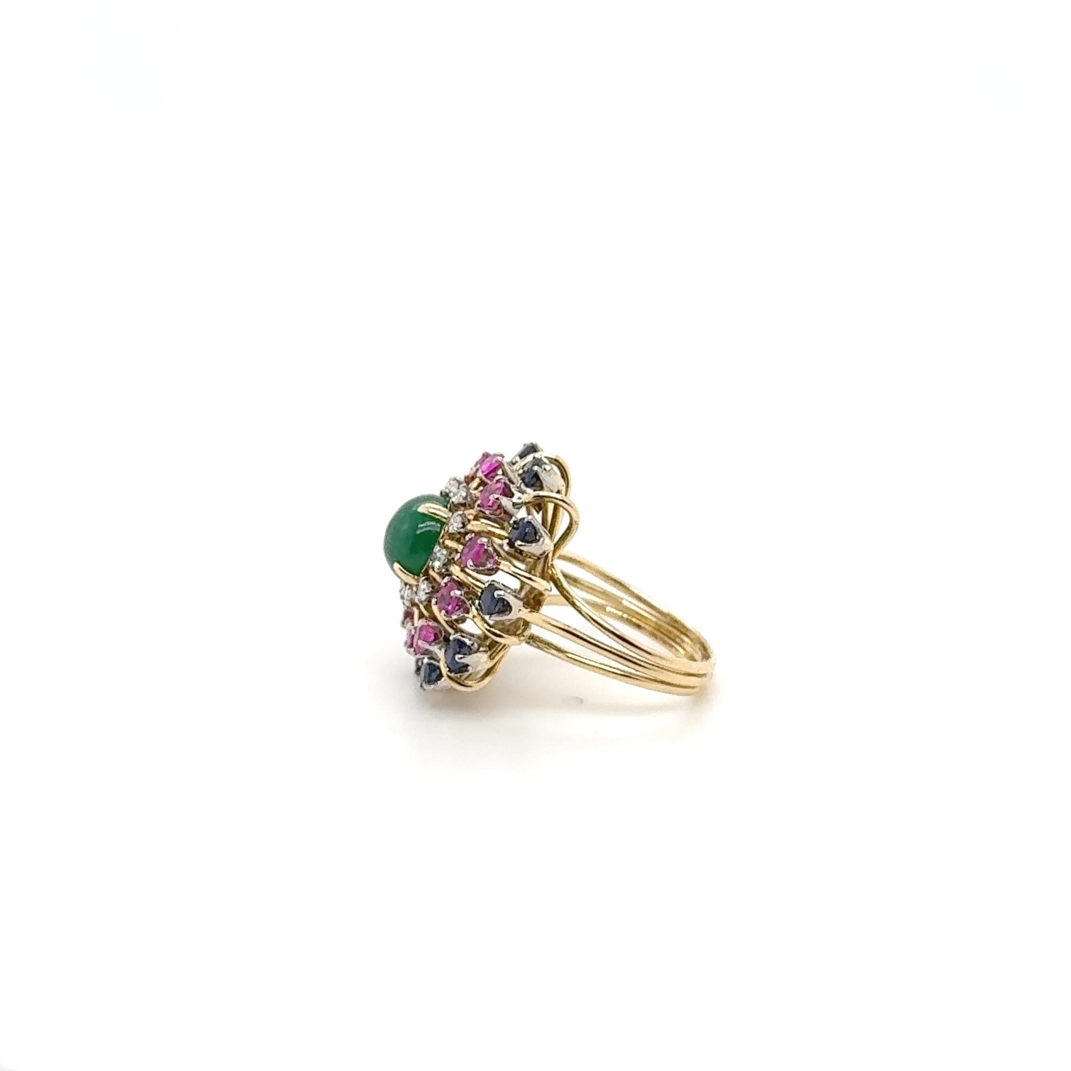 Vintage 18K Gelbgold Sunburst Ring - 1ct Cabochon Smaragd, Rubin & Saphir Ac im Zustand „Gut“ im Angebot in Coral Gables, FL
