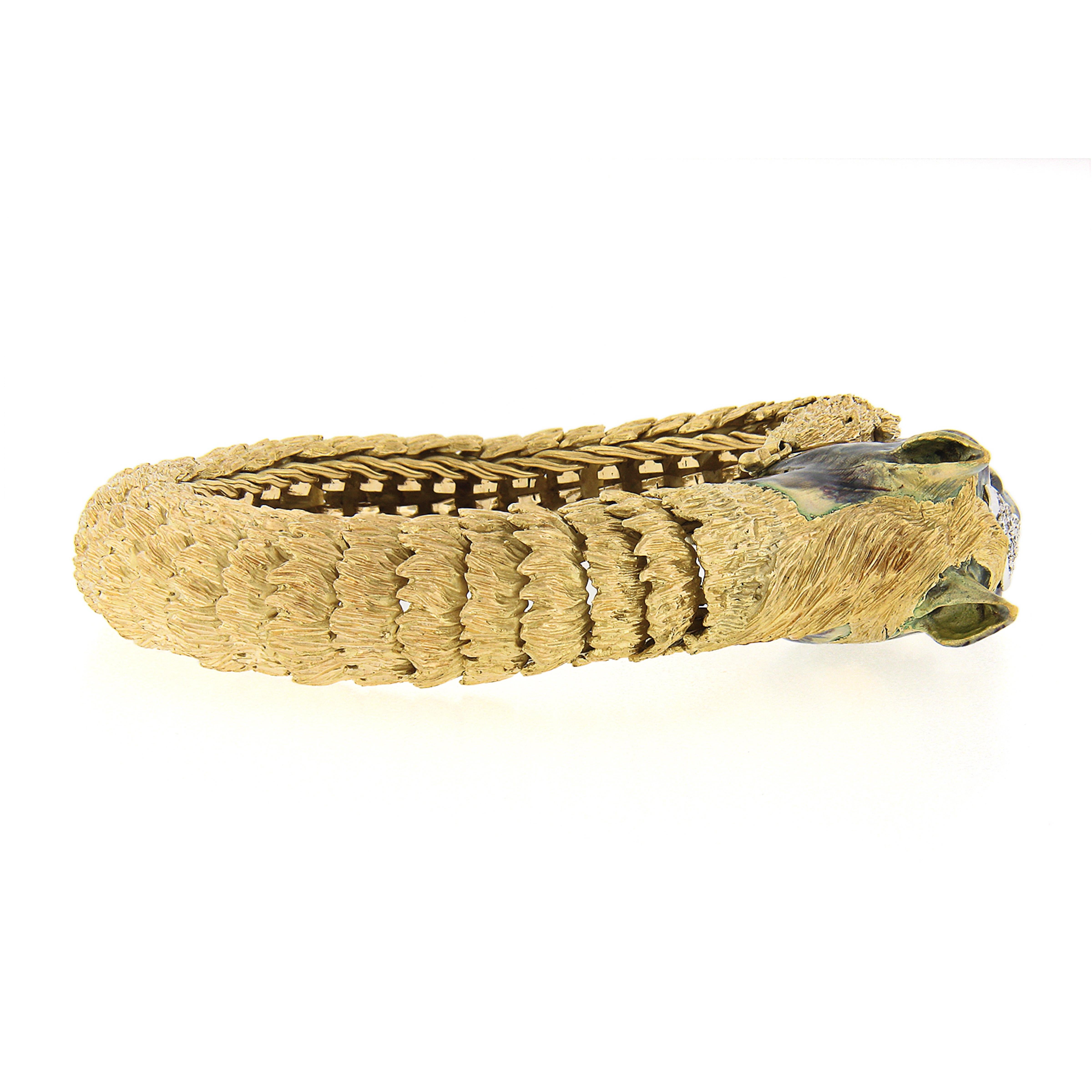 Tête de cheval en émail 3D en or jaune 18 carats, très finement texturée et détaillée, Diam. en vente 1