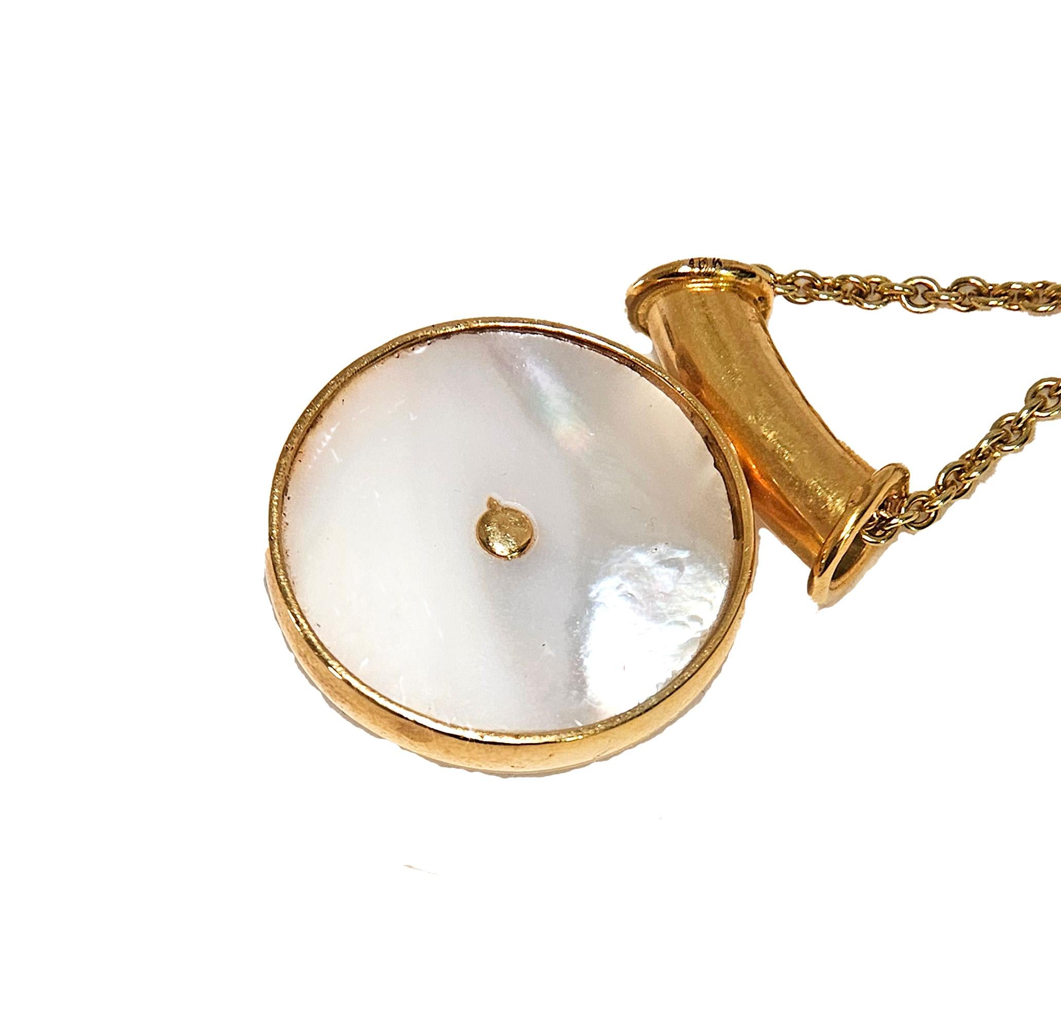 Vintage Or Jaune 18K Tahitien & Nacre Pendentif Slide en vente 9