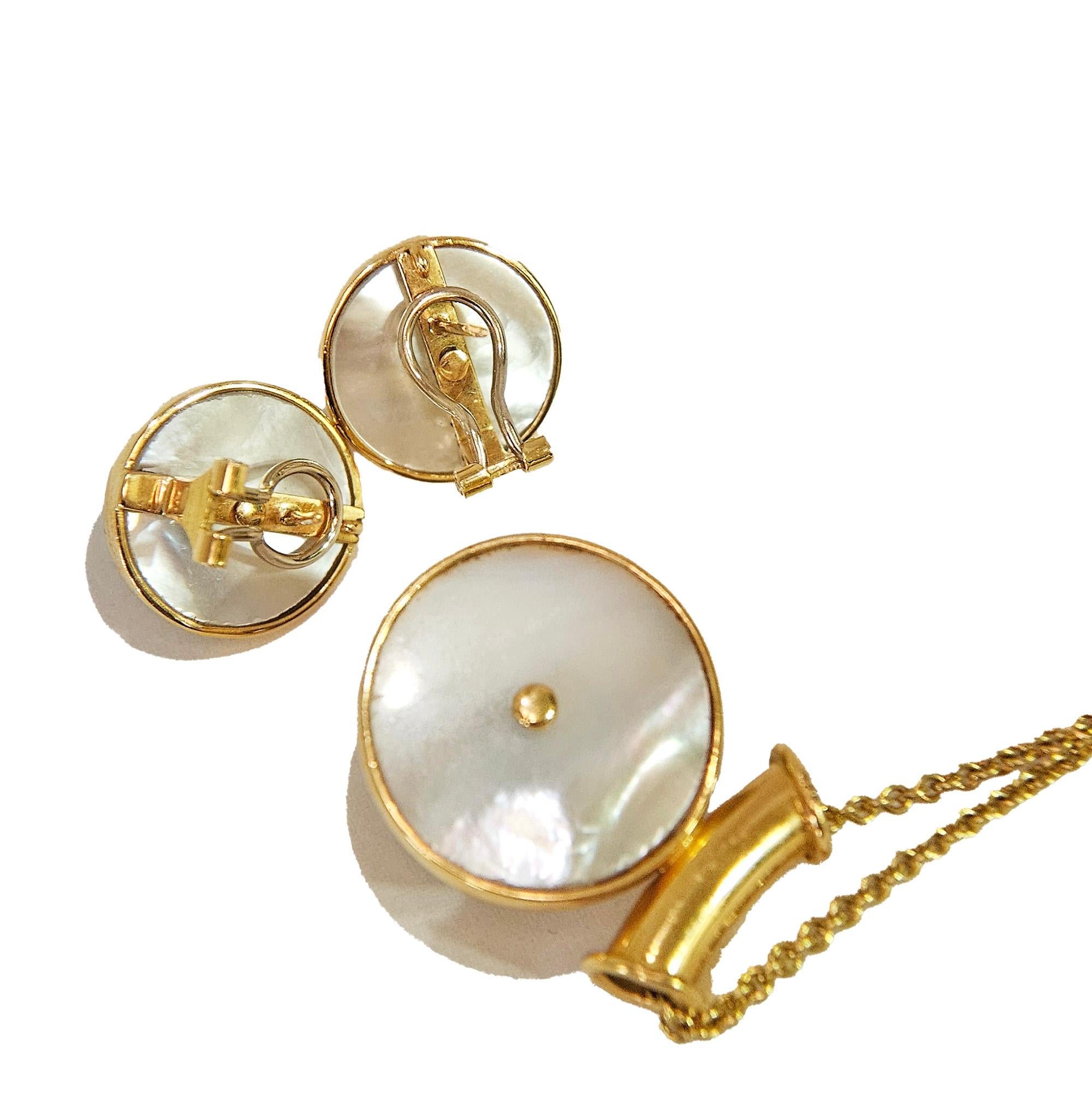 Vintage Or Jaune 18K Tahitien & Nacre Pendentif Slide en vente 11
