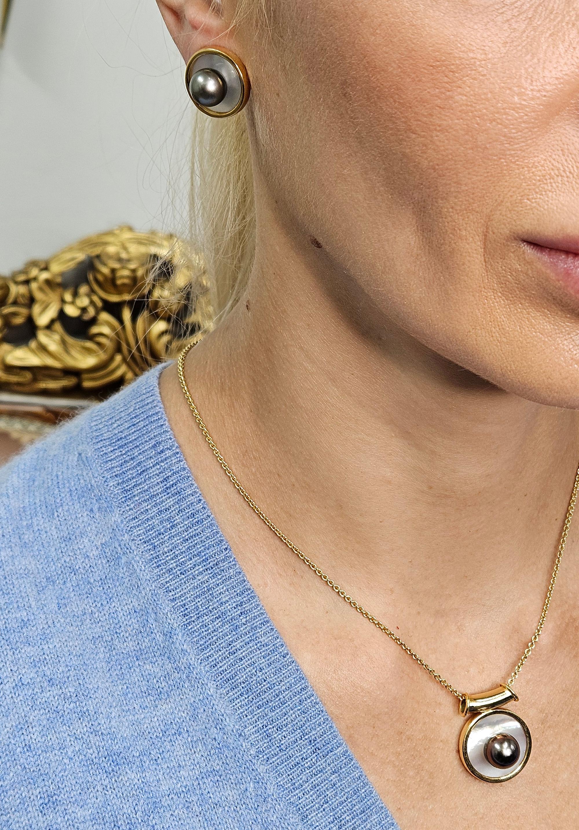 Vintage Or Jaune 18K Tahitien & Nacre Pendentif Slide en vente 3
