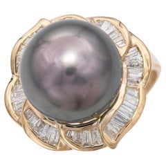 Anello con perle di Tahiti e diamanti d
epoca in oro giallo 18 ct.