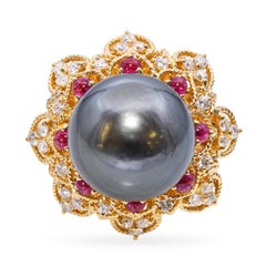 Vintage 18k Yellow Gold Tahitian Pearl Ruby and Diamond Ring